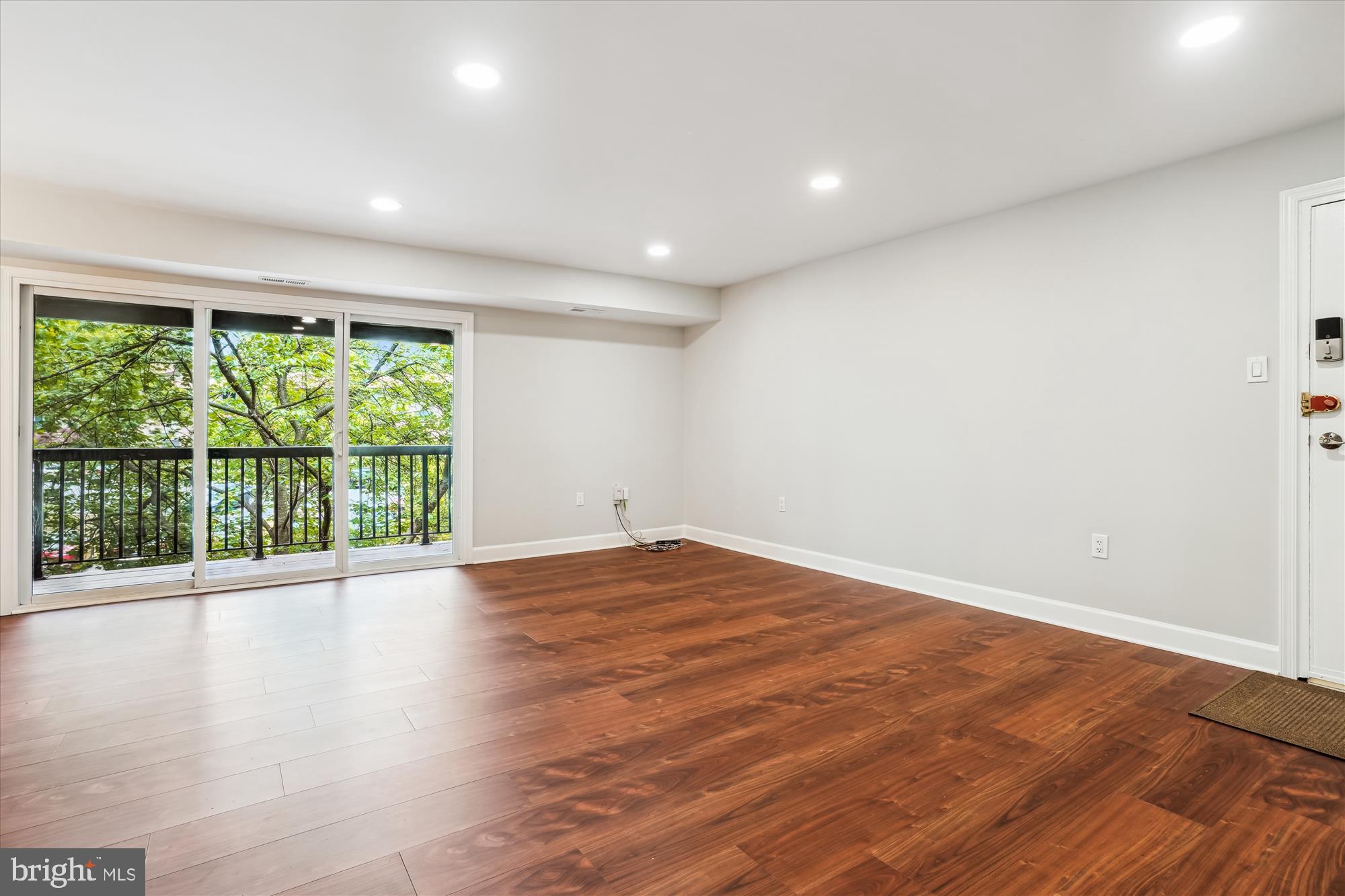 PARK TERRACE - Residential