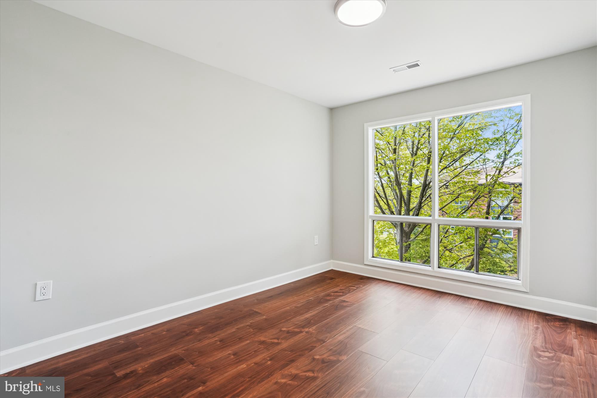 PARK TERRACE - Residential