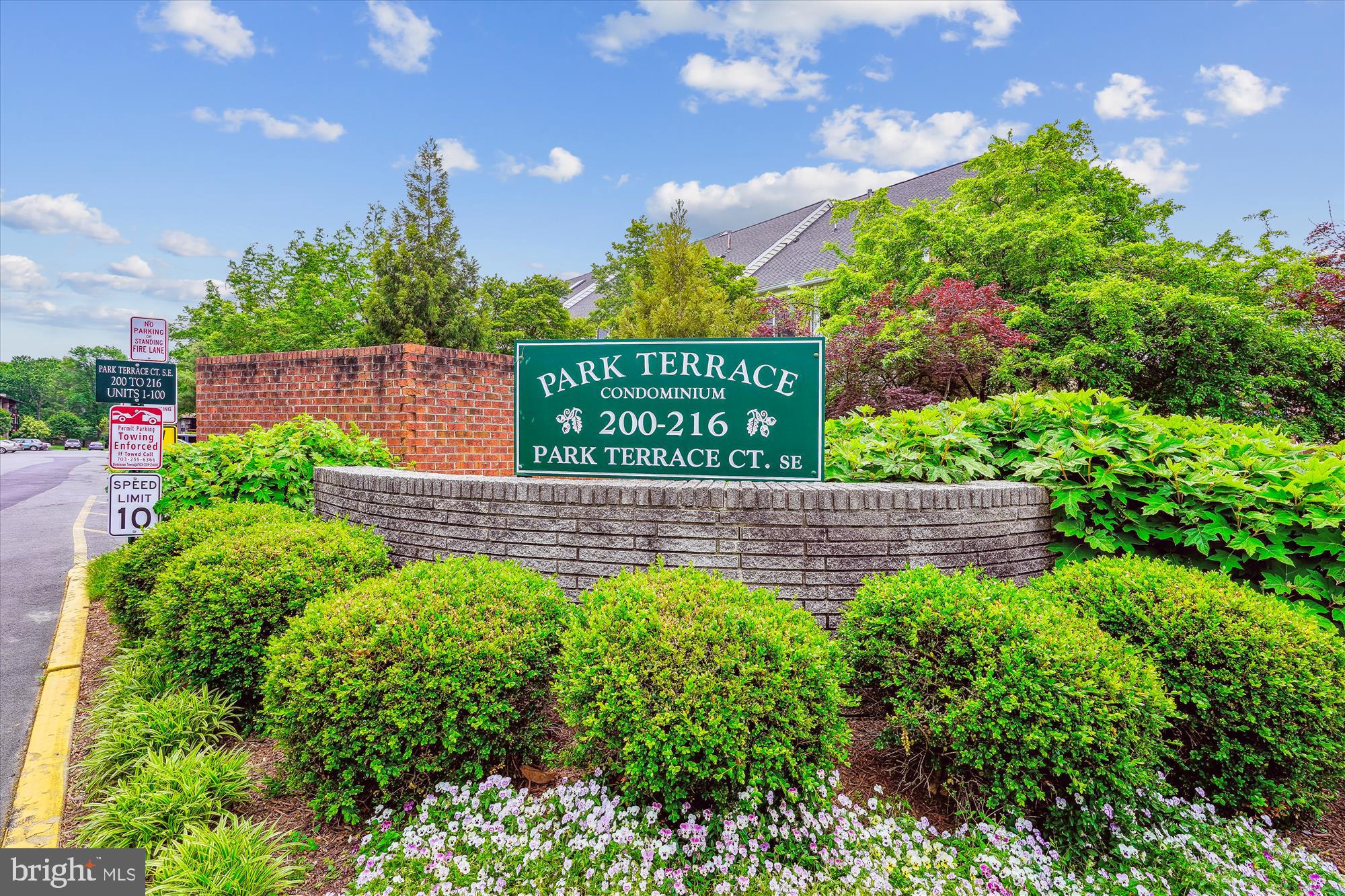 PARK TERRACE - Residential