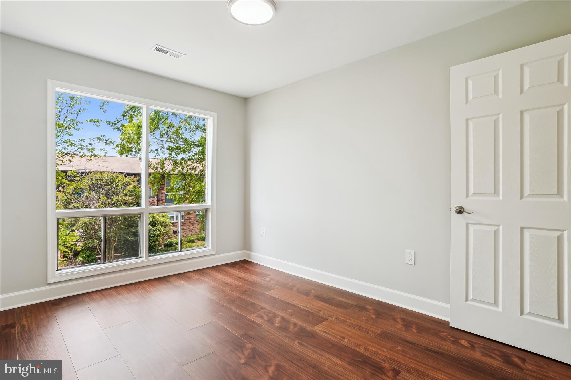 PARK TERRACE - Residential