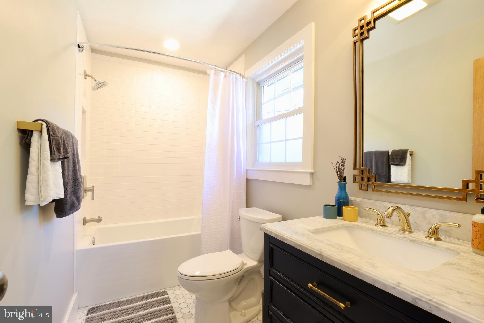 PINECREST - Residential Lease