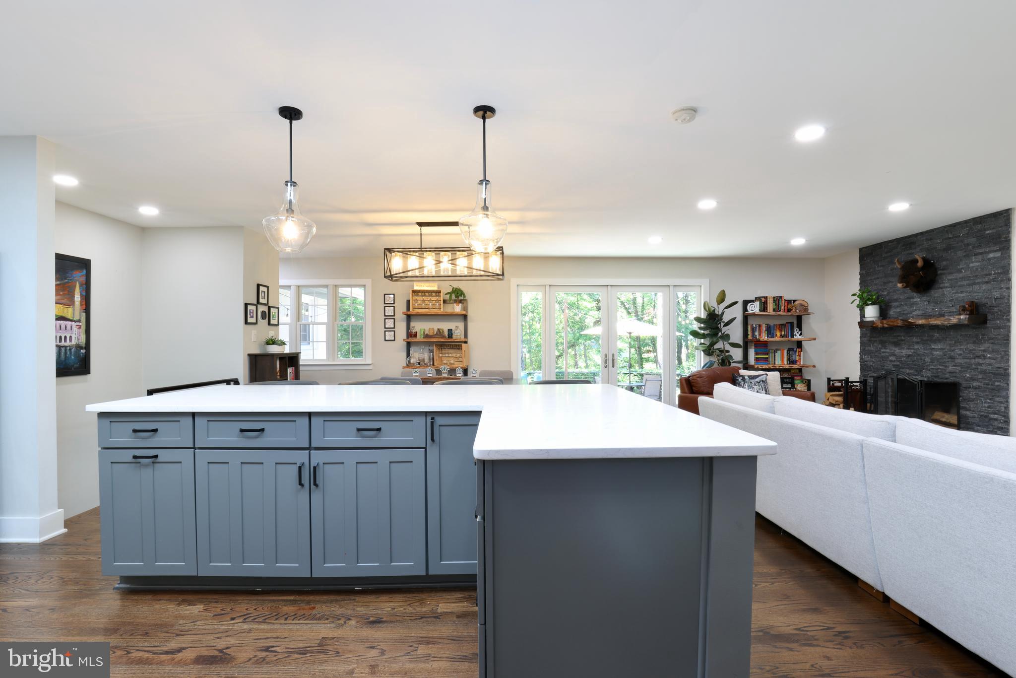 PINECREST - Residential Lease