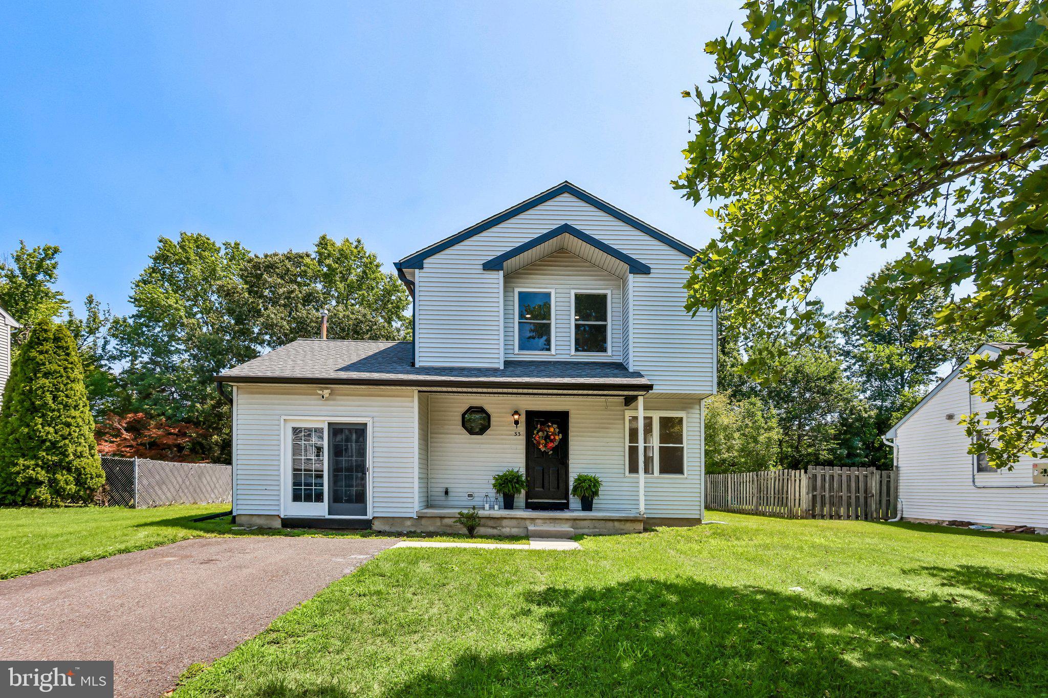 33 COUNTRY LANE