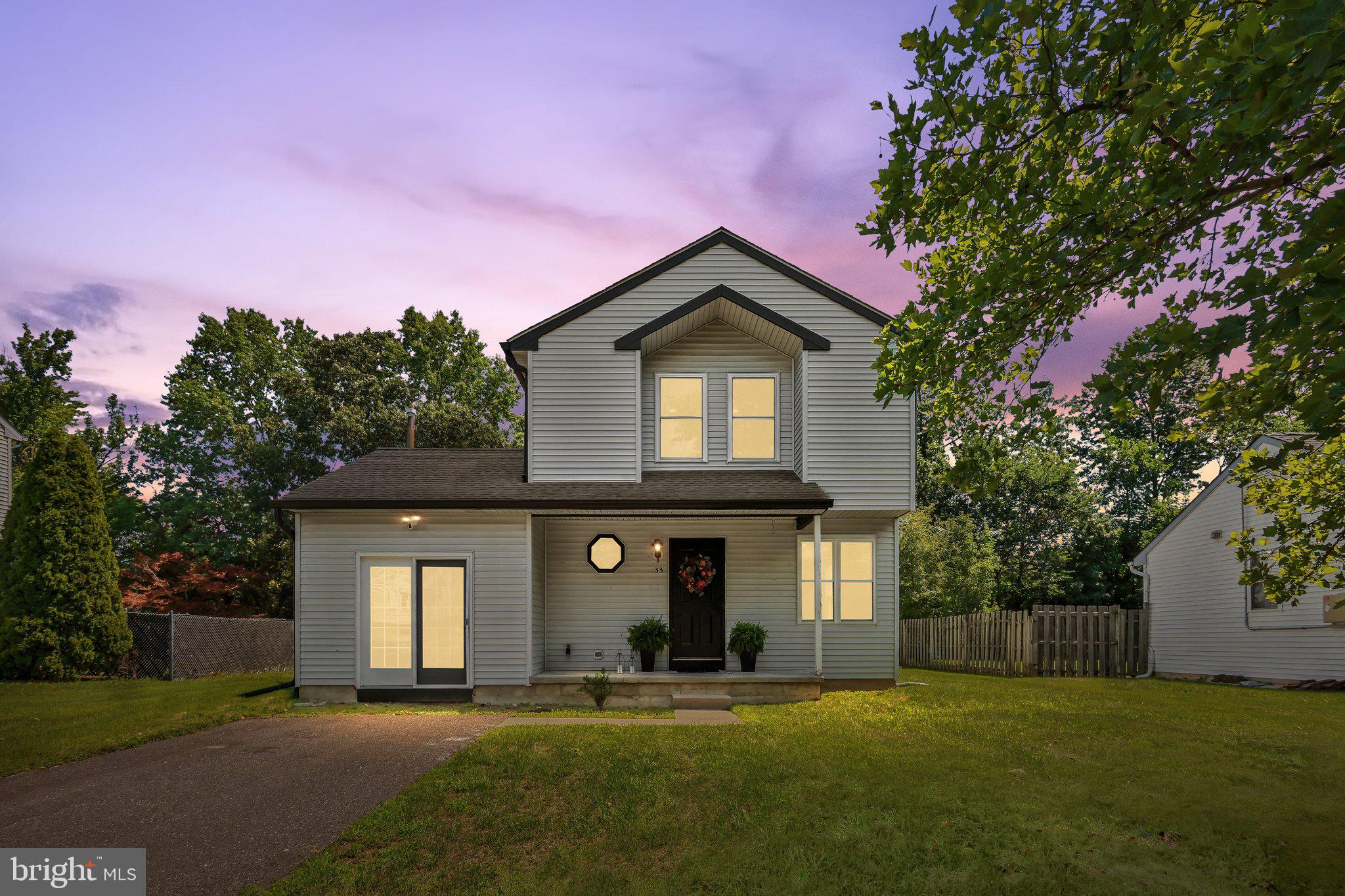 33 COUNTRY LANE
