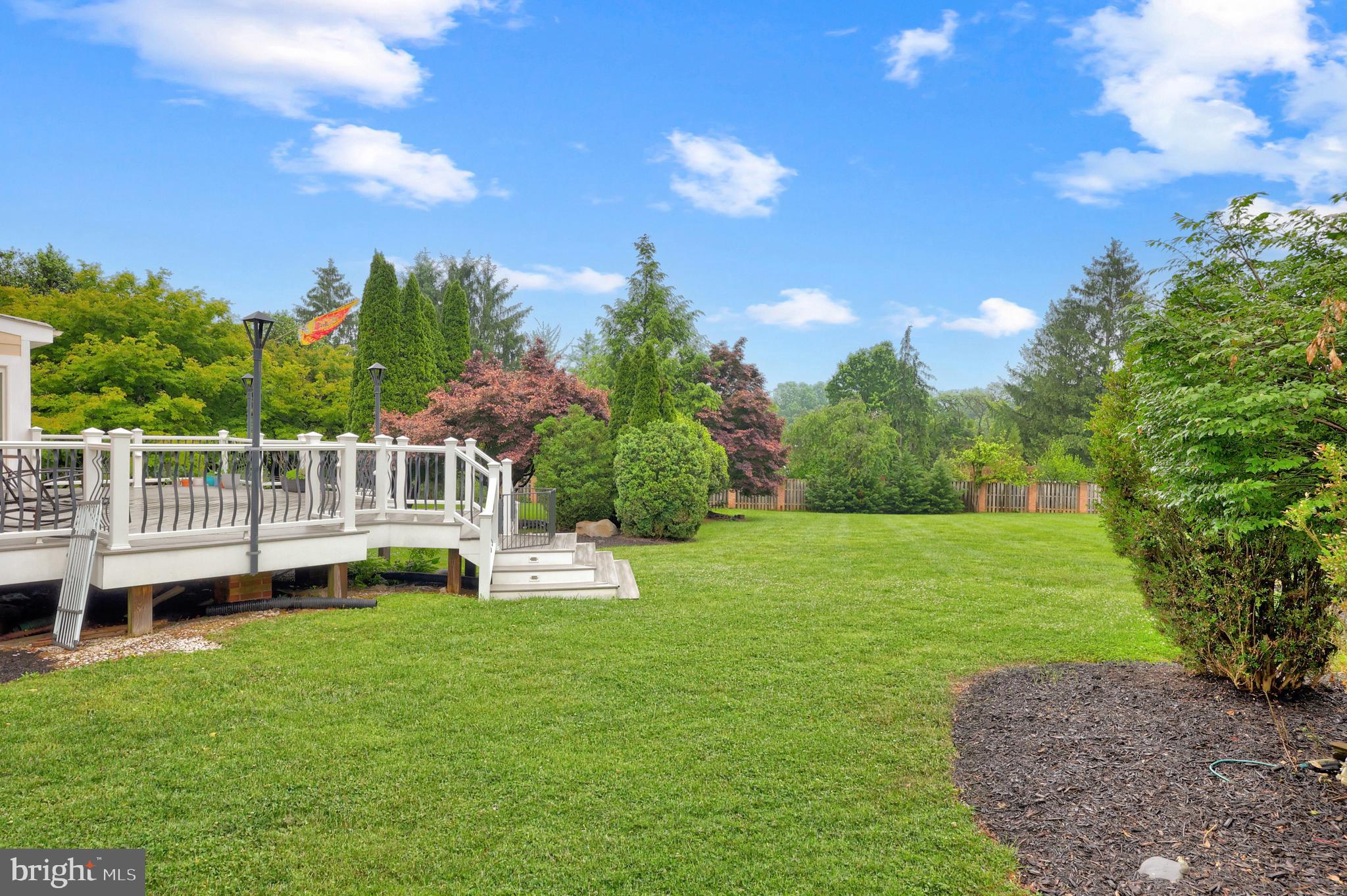 SENECA KNOLL - Residential
