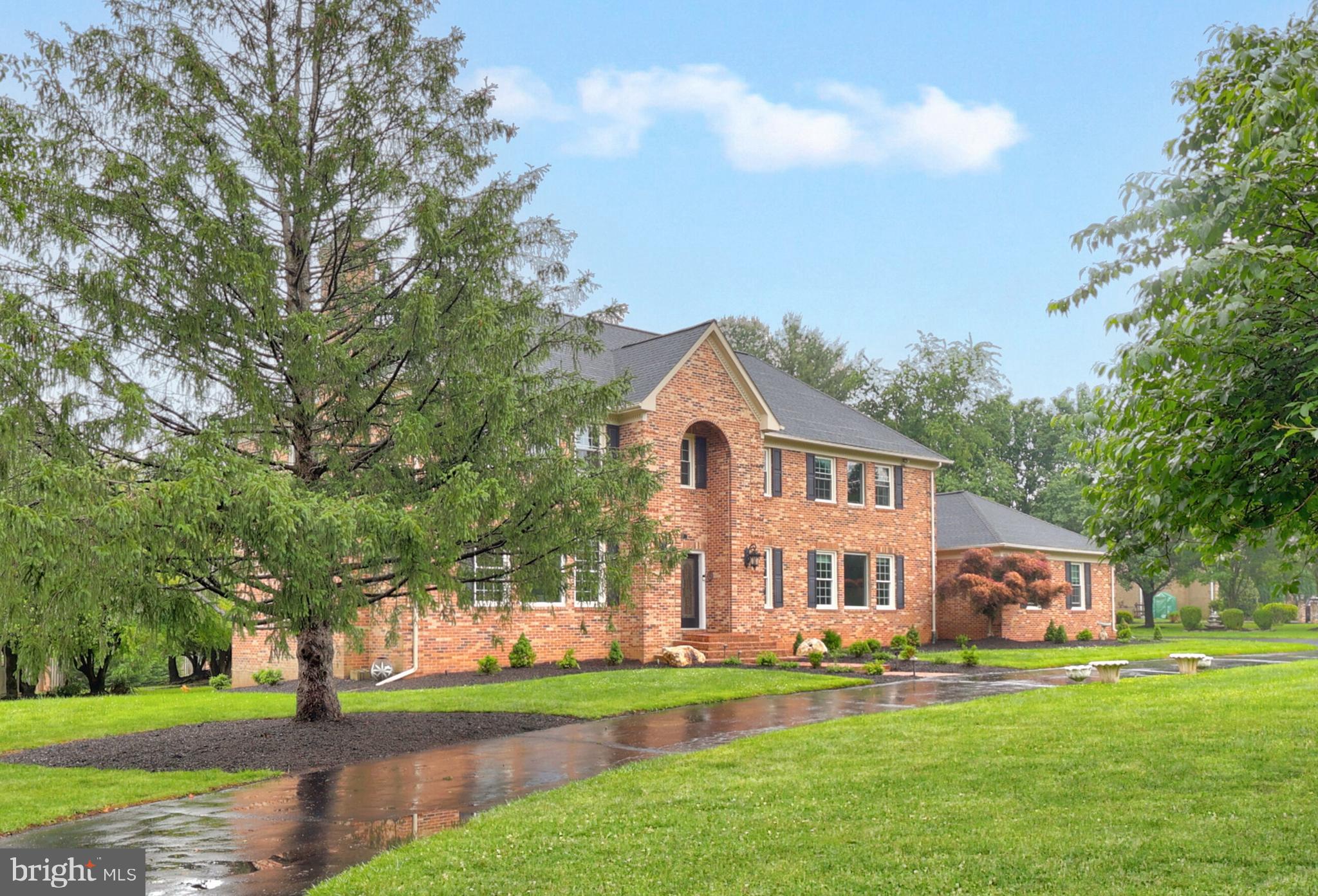 SENECA KNOLL - Residential