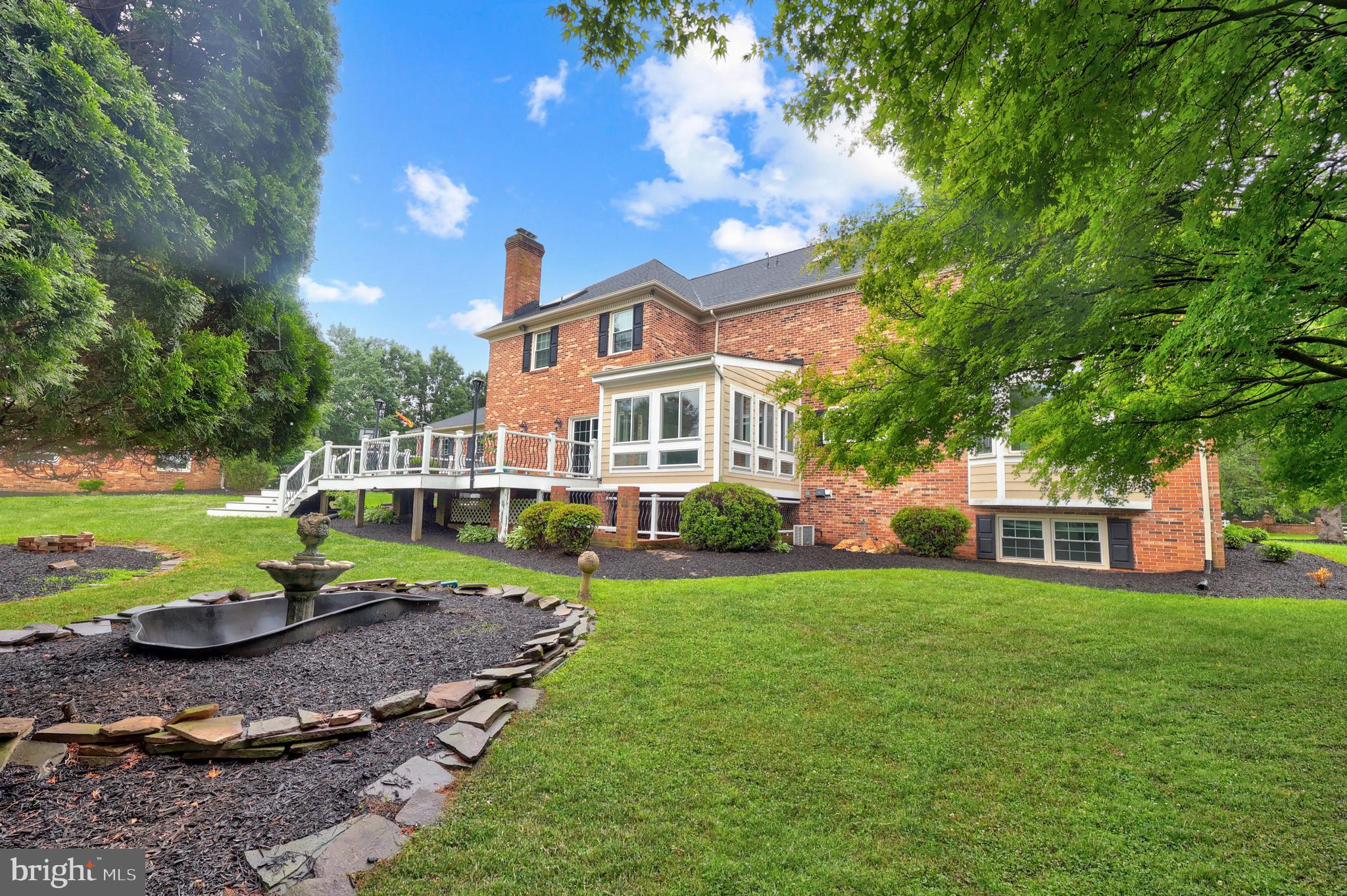 SENECA KNOLL - Residential