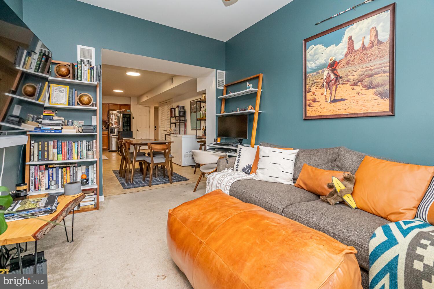 PERRY HALL - Residential