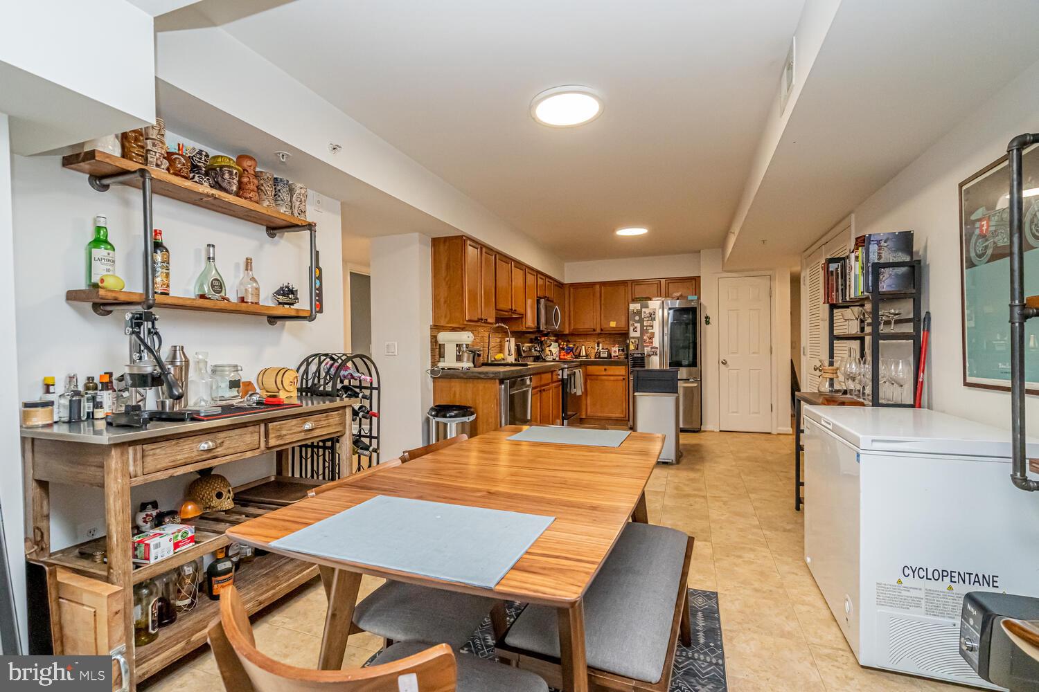 PERRY HALL - Residential