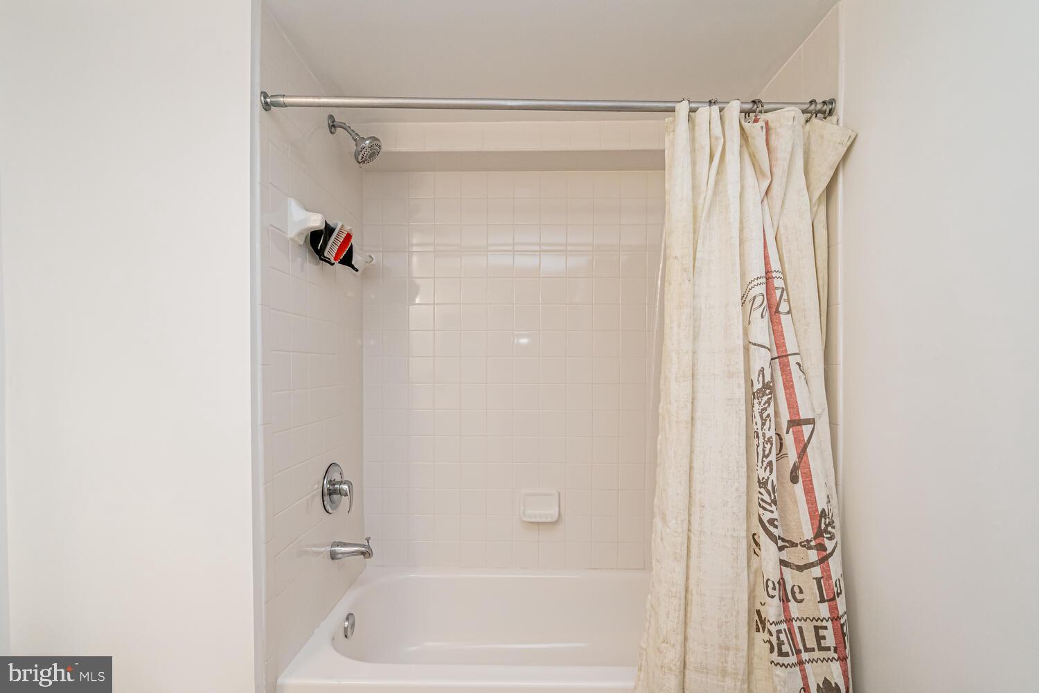 PERRY HALL - Residential