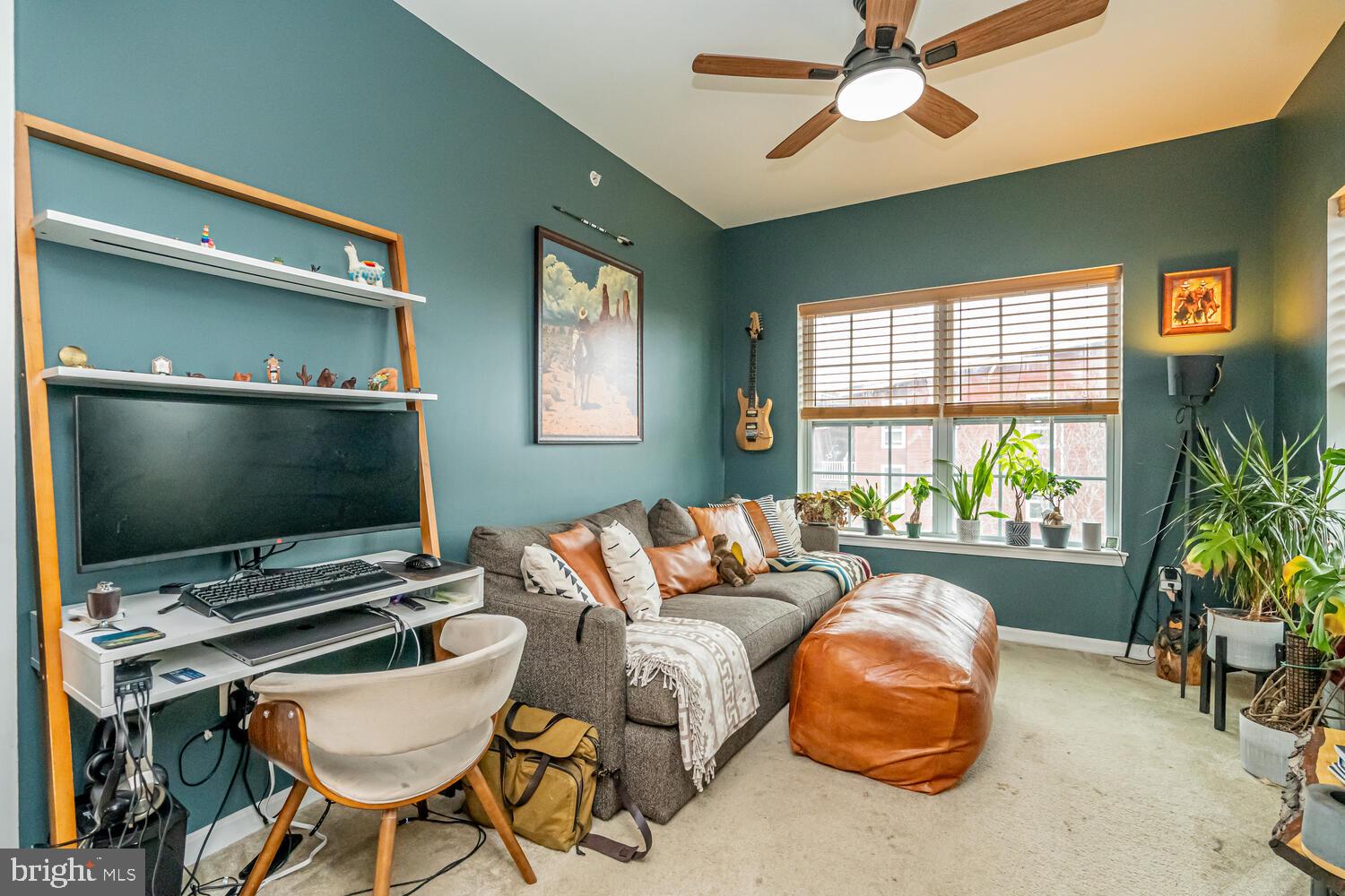 PERRY HALL - Residential