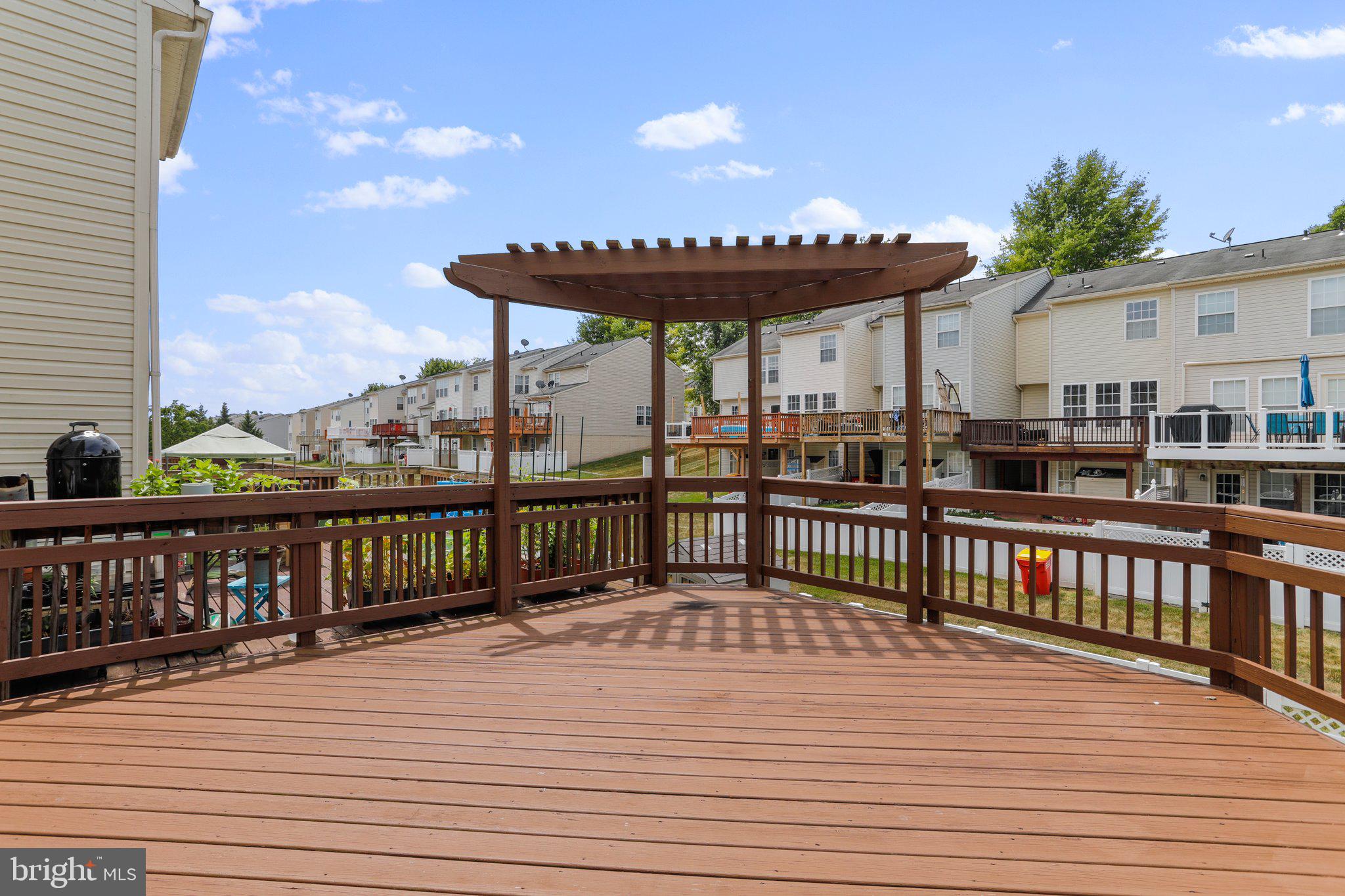 LAKELAND PLACE - Residential Lease