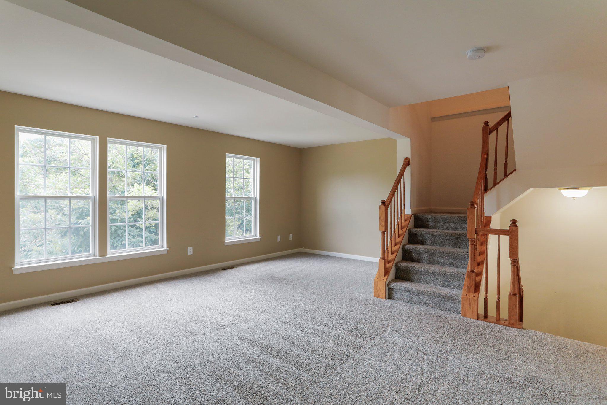 LAKELAND PLACE - Residential Lease