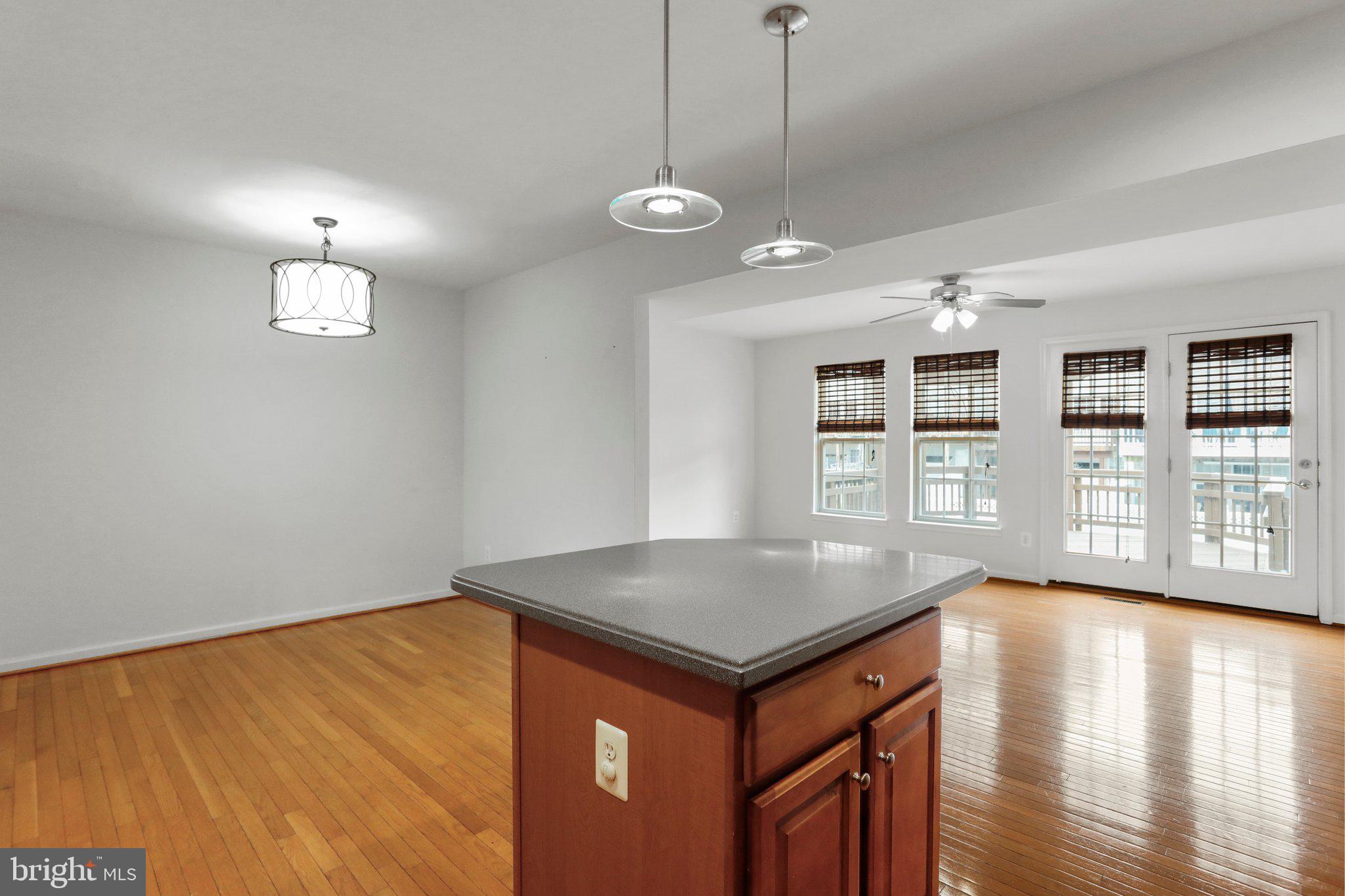 LAKELAND PLACE - Residential Lease