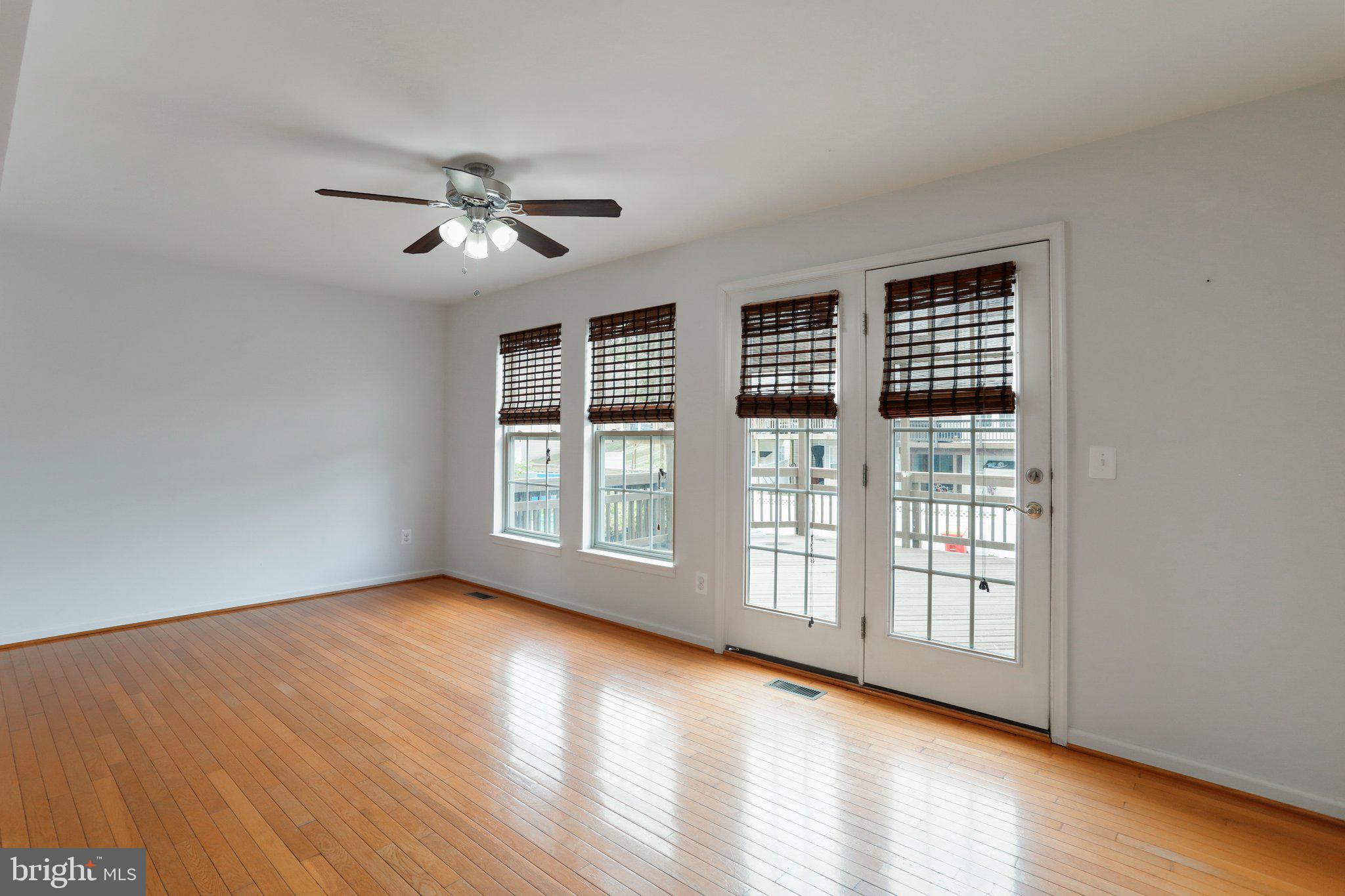 LAKELAND PLACE - Residential Lease