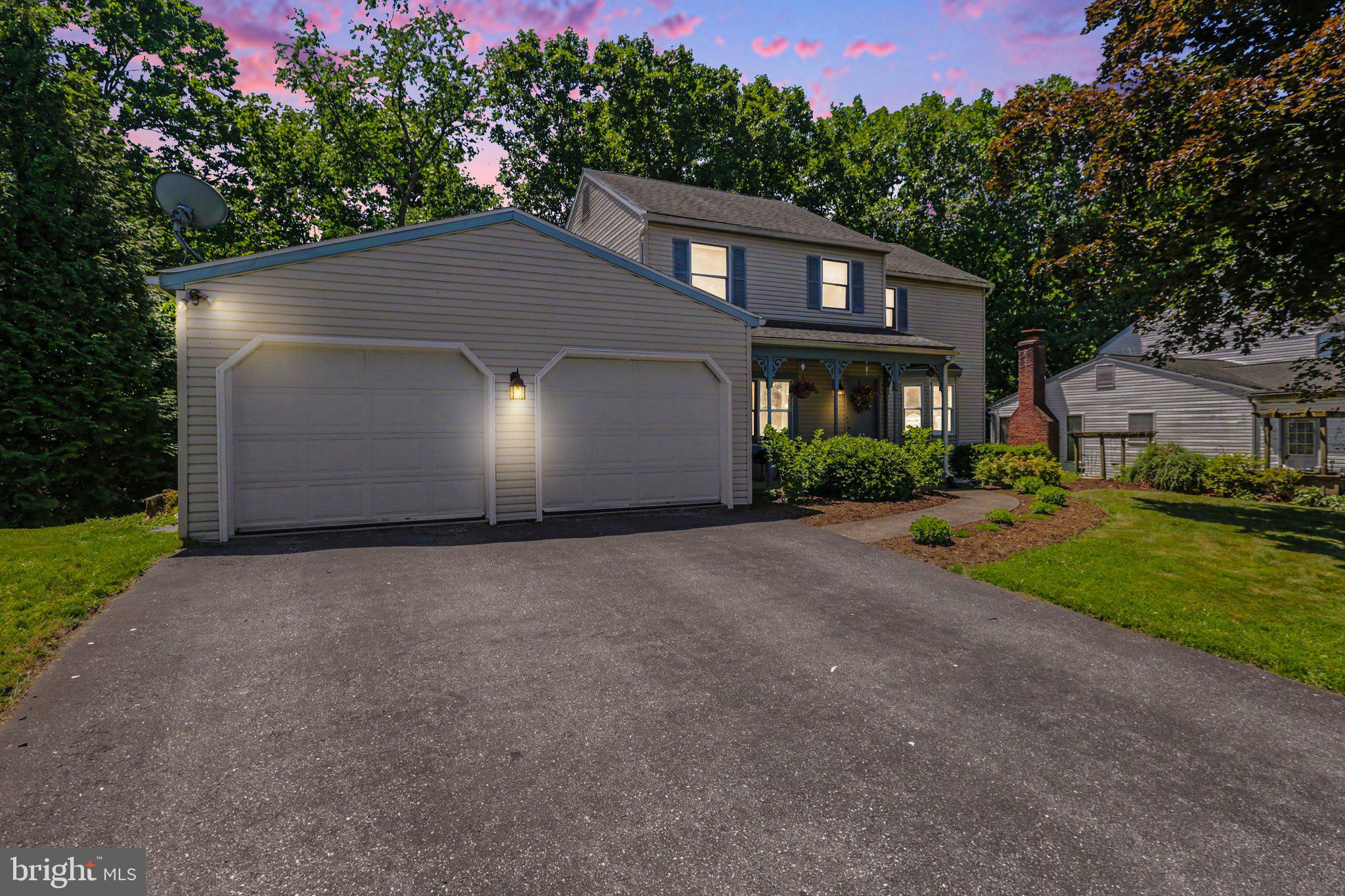 17 VICTORIA WAY