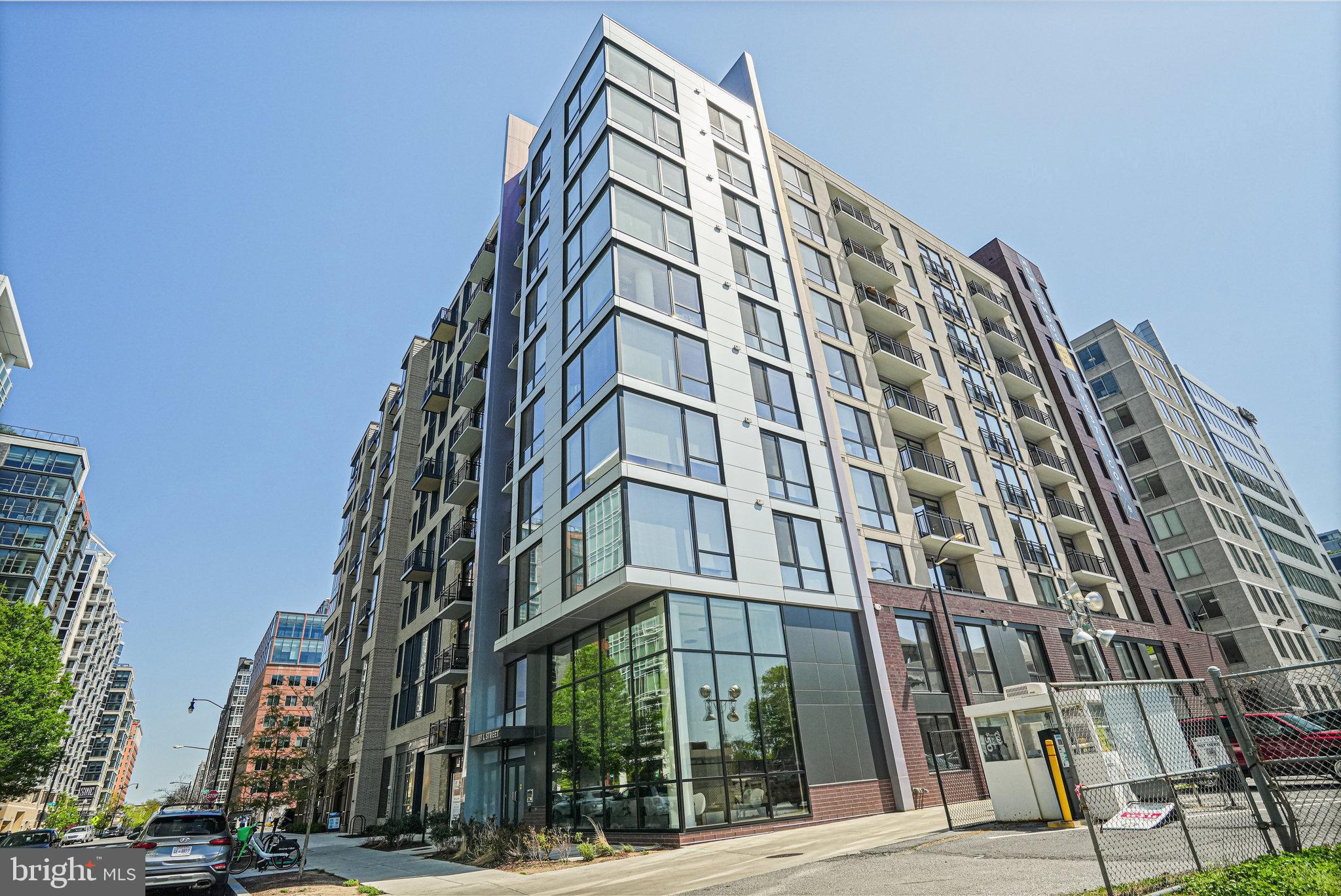 37 L STREET SE 101