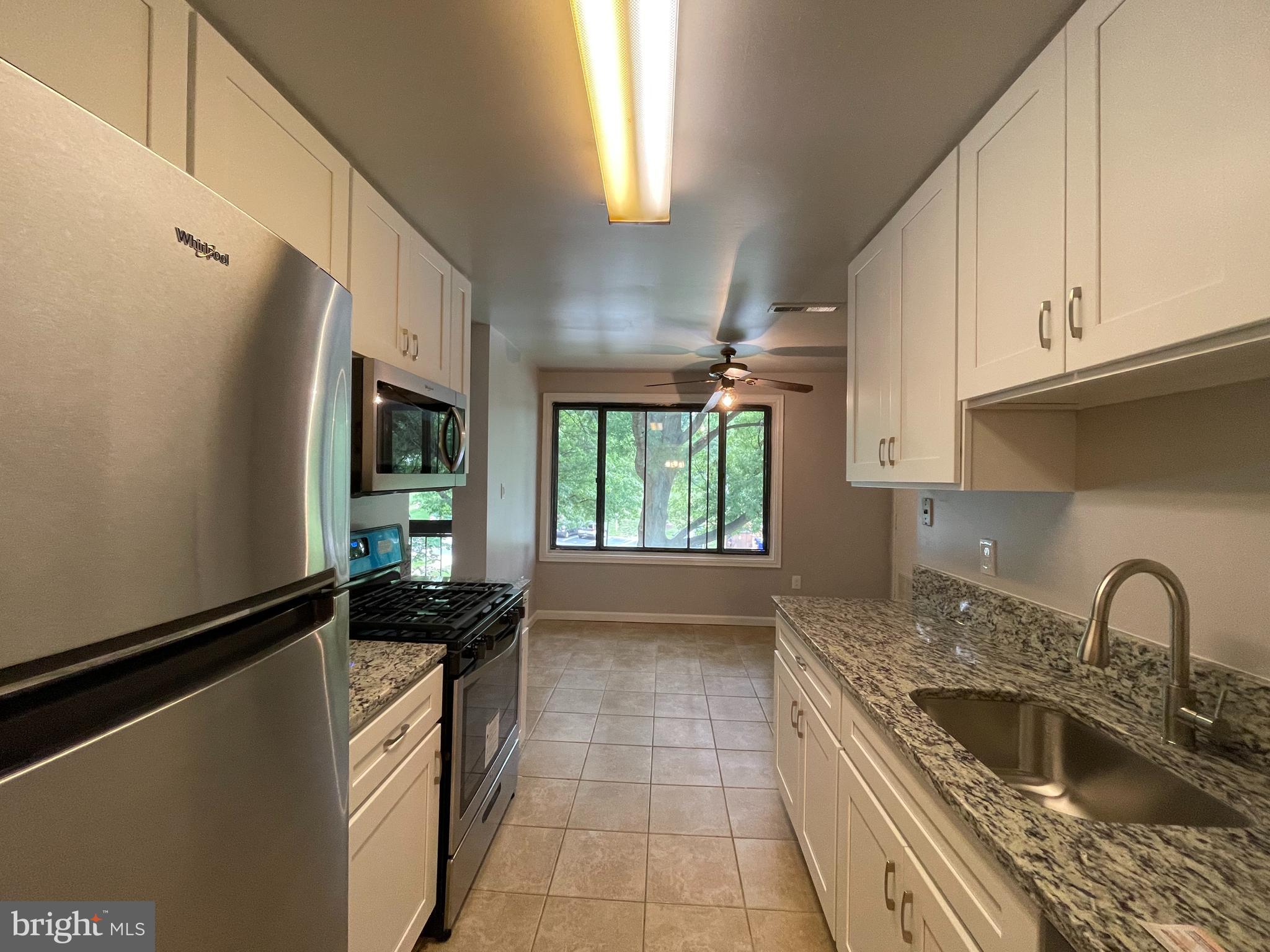 LONG REACH - Residential Lease