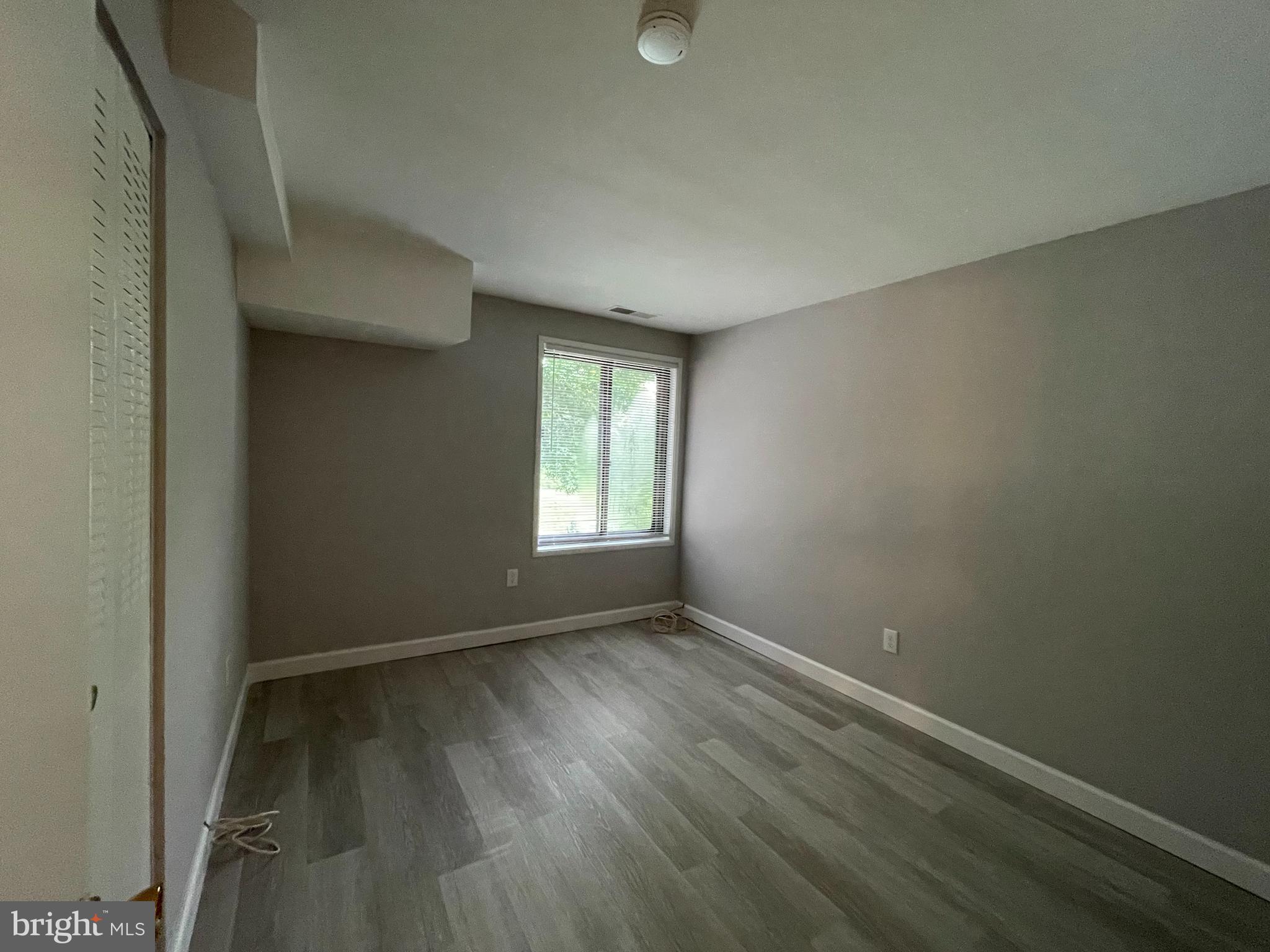 LONG REACH - Residential Lease