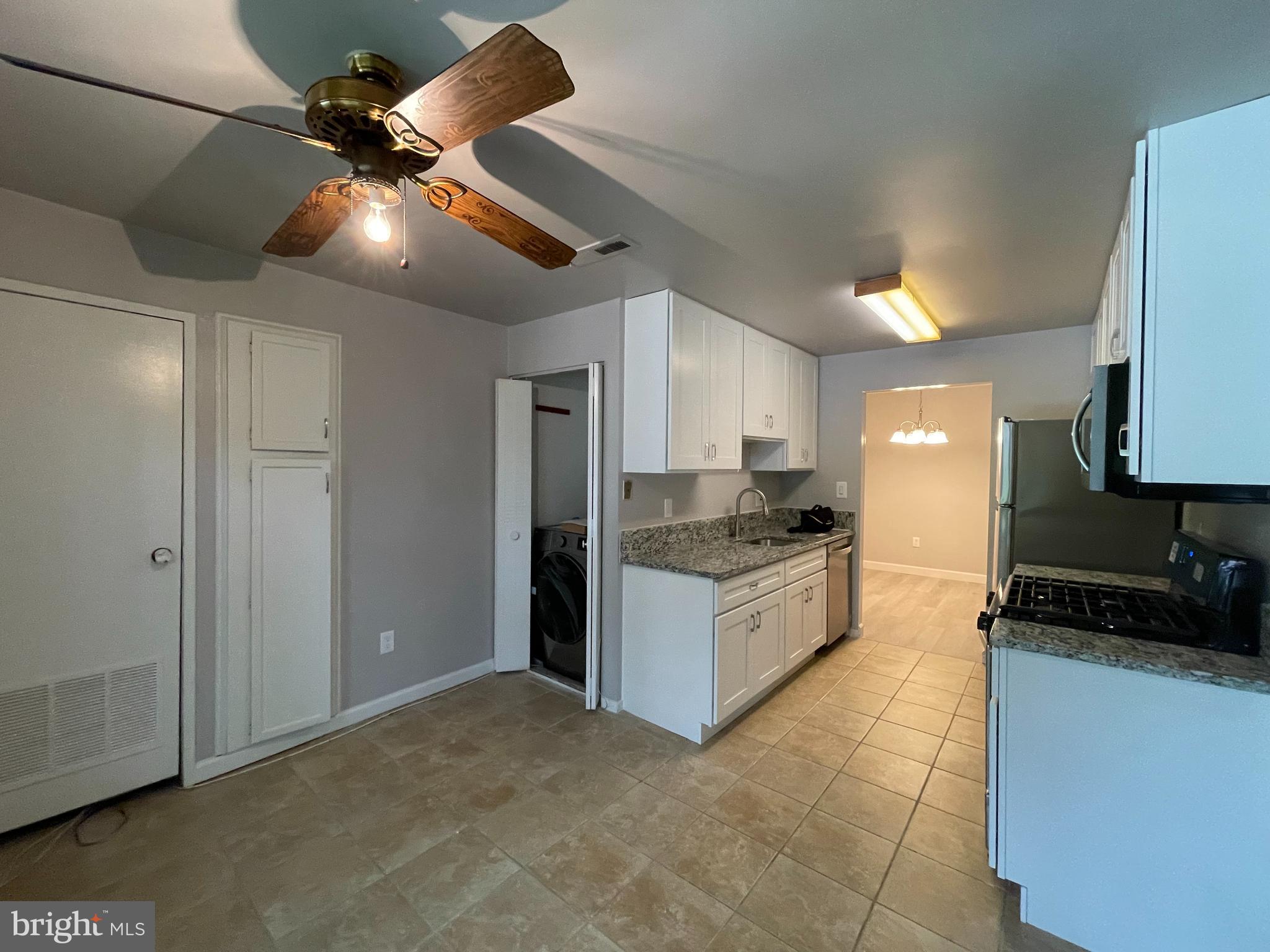 LONG REACH - Residential Lease