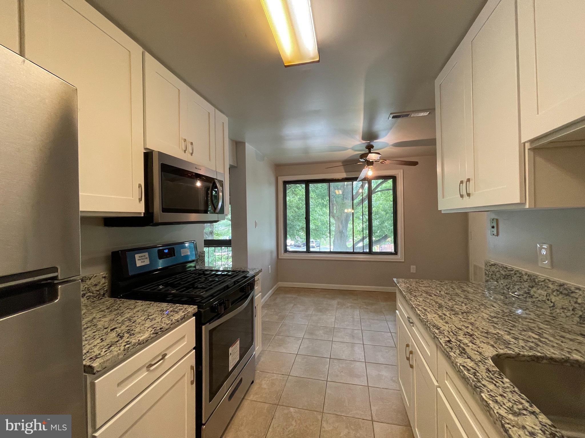 LONG REACH - Residential Lease