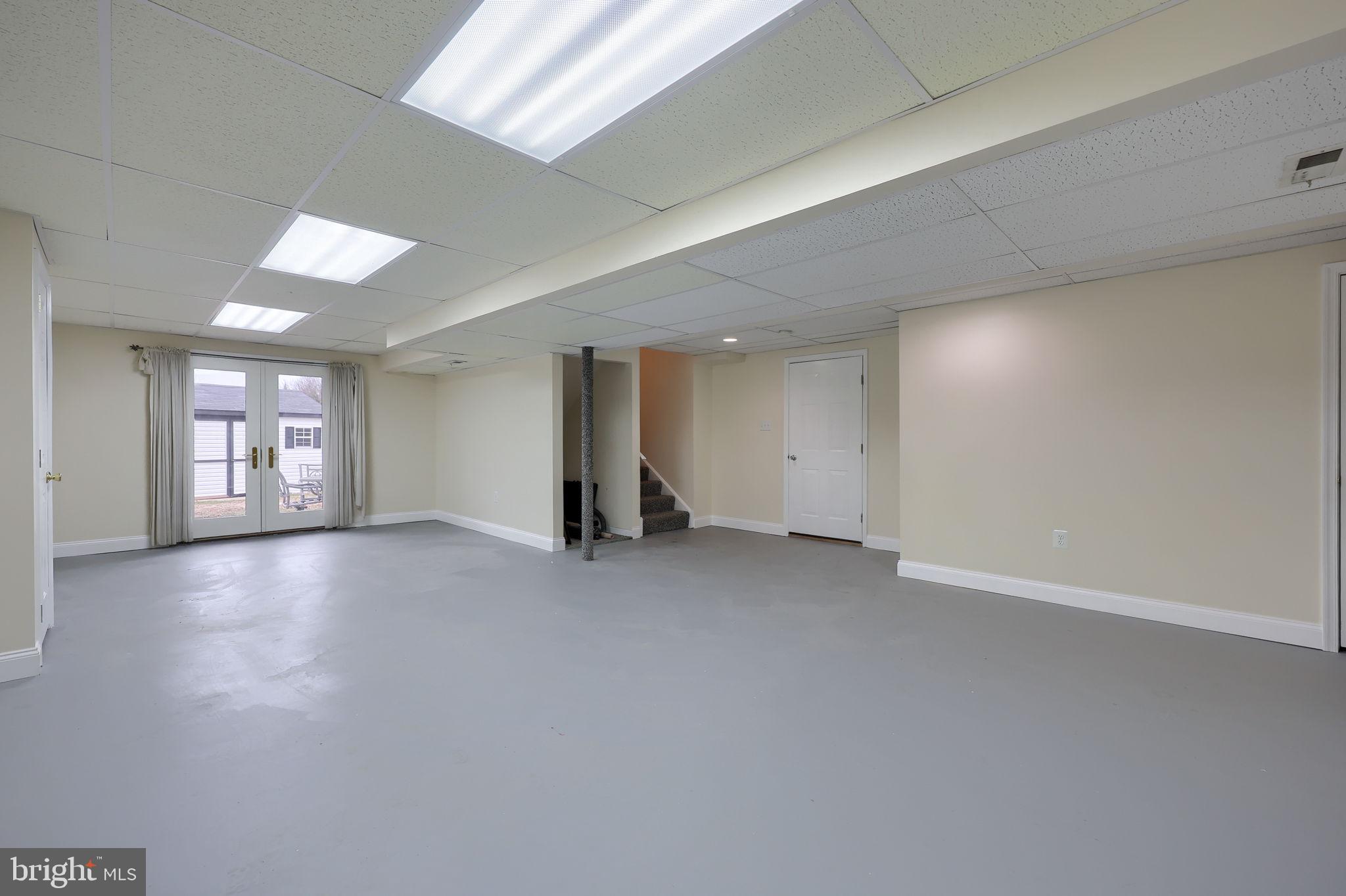 PLEASANT MEADOWS - Residential