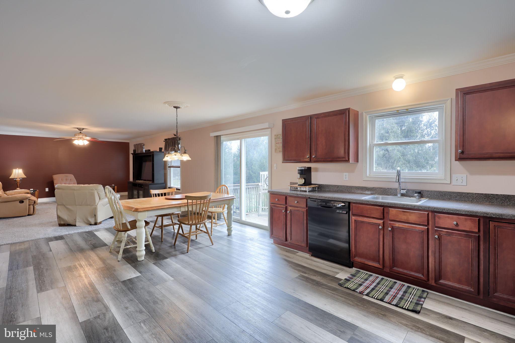 PLEASANT MEADOWS - Residential