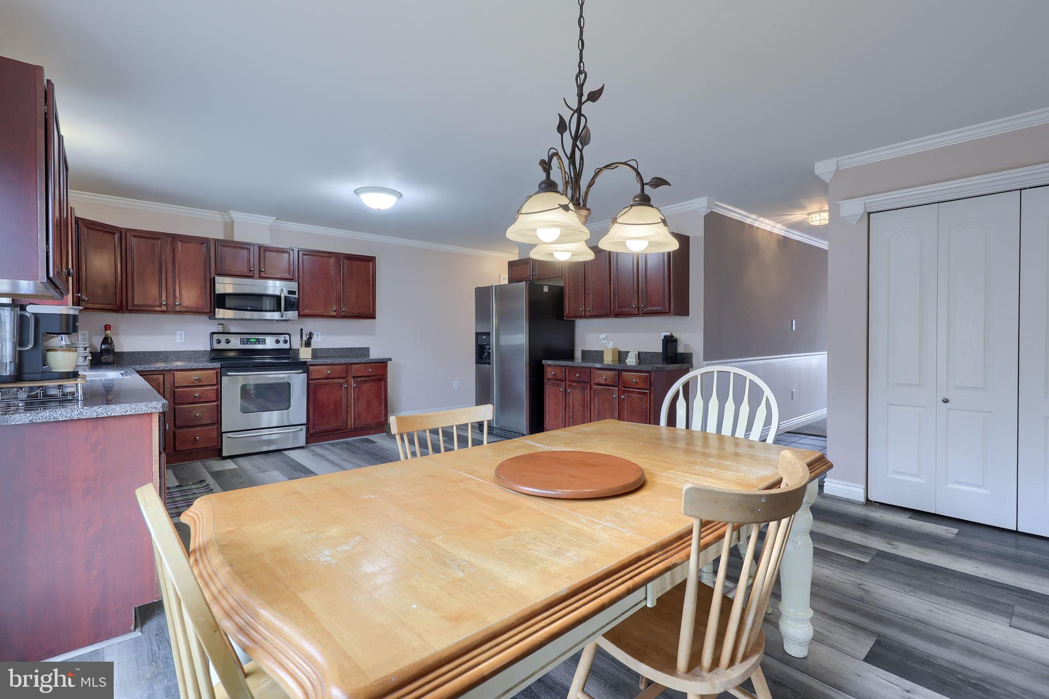 PLEASANT MEADOWS - Residential