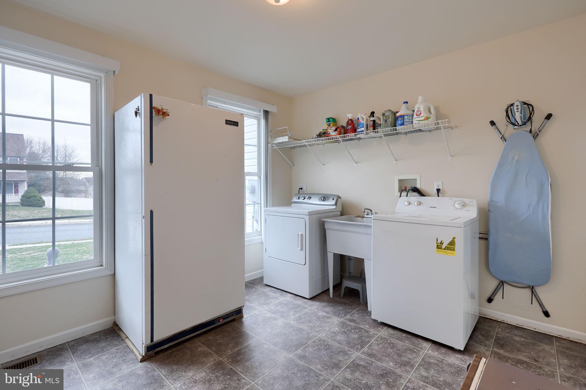 PLEASANT MEADOWS - Residential