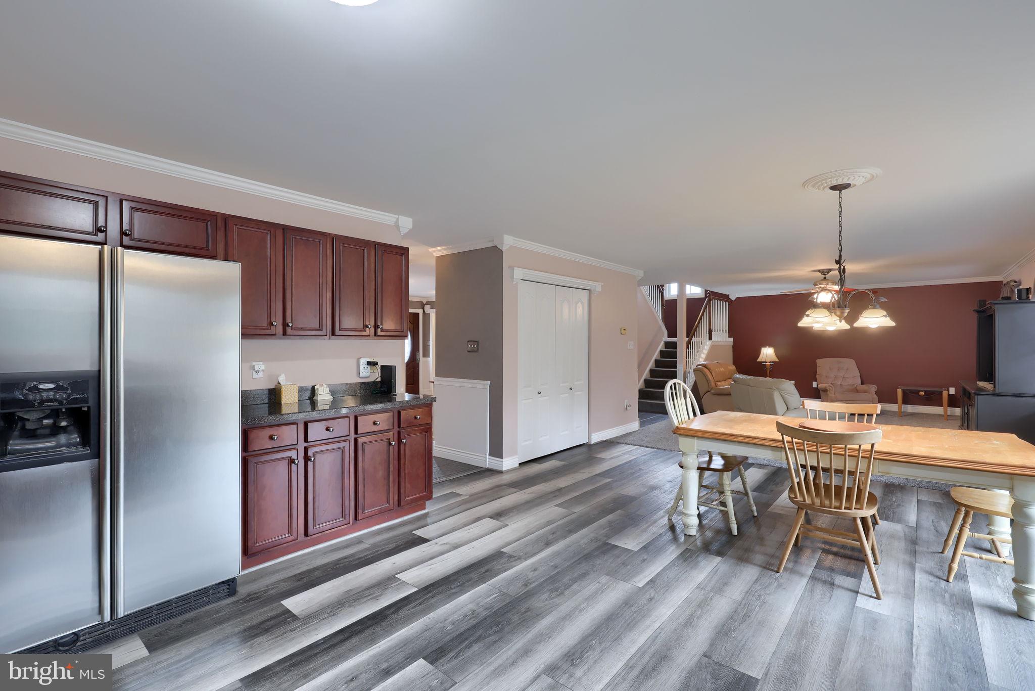 PLEASANT MEADOWS - Residential