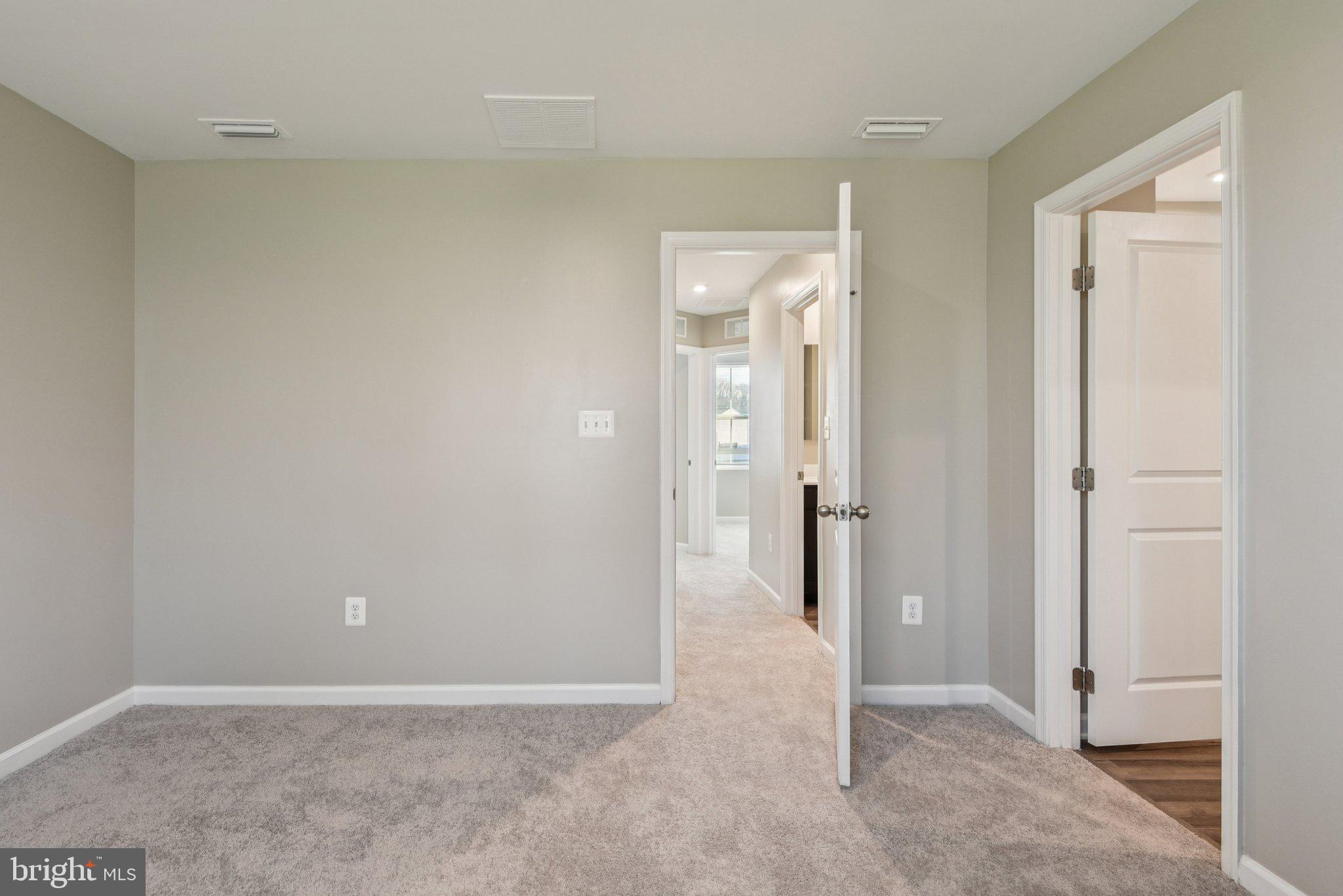 CHESAPEAKE CLUB - Residential