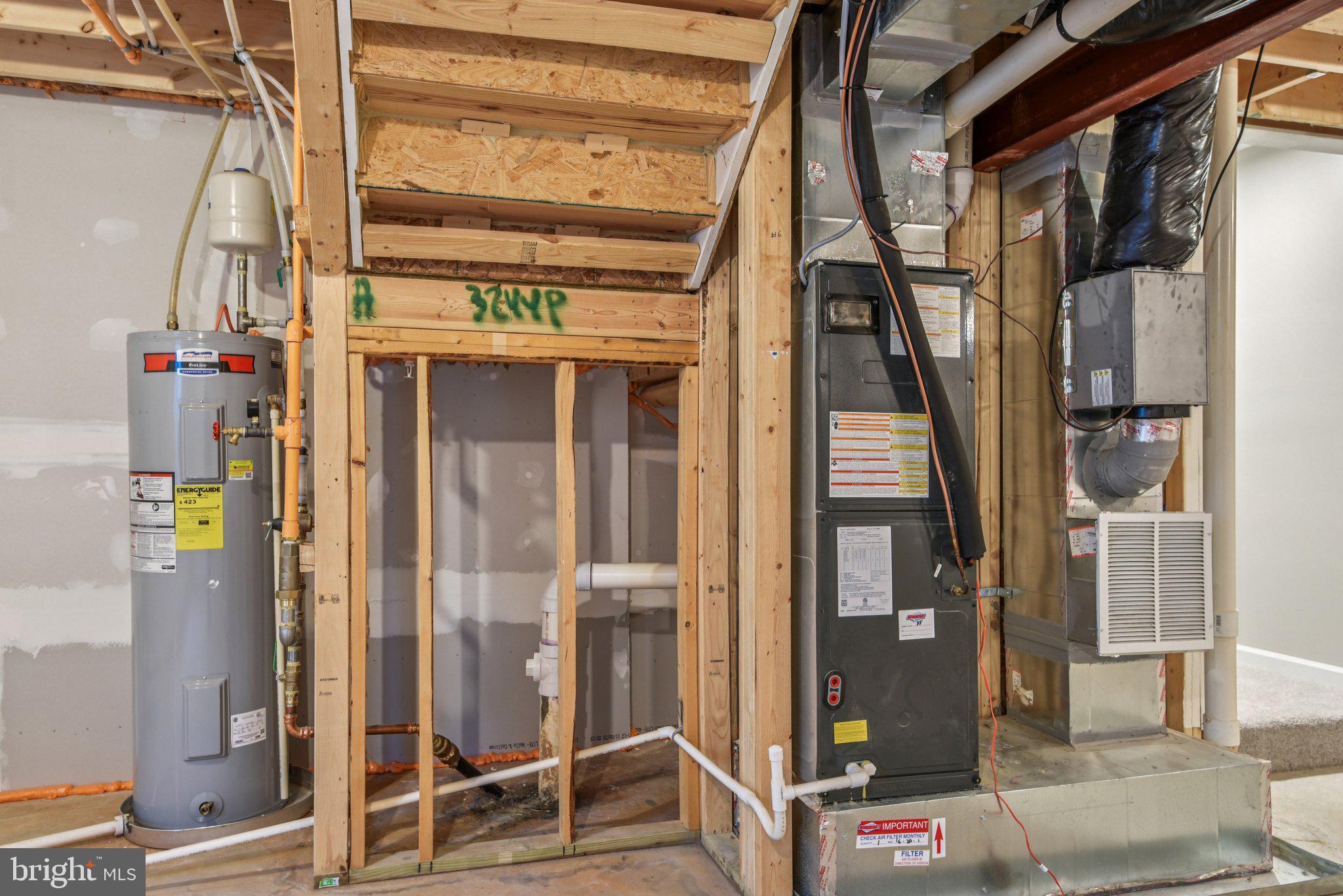 CHESAPEAKE CLUB - Residential