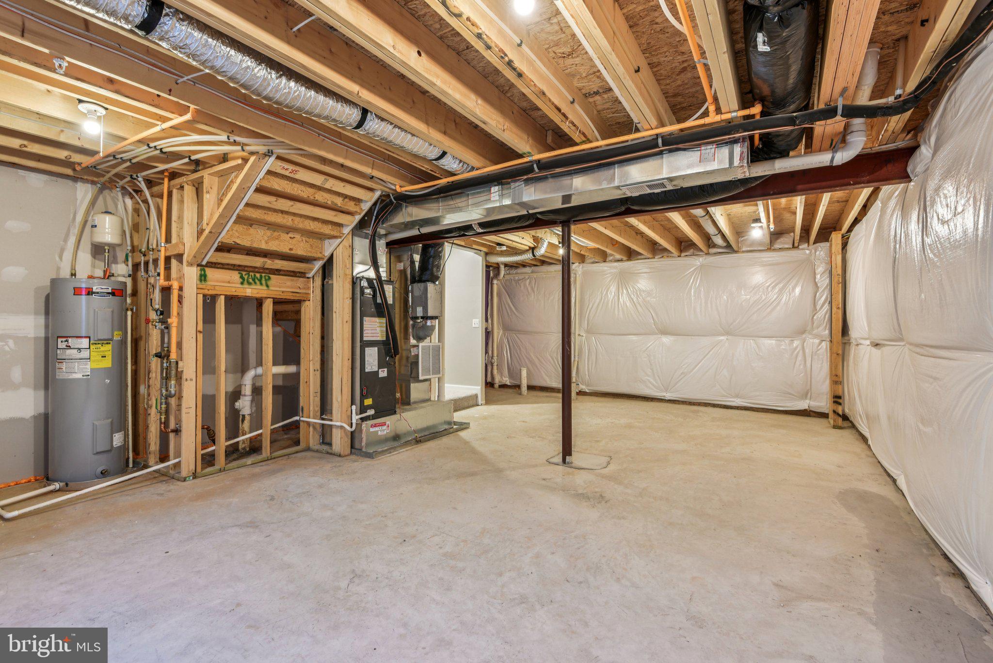 CHESAPEAKE CLUB - Residential