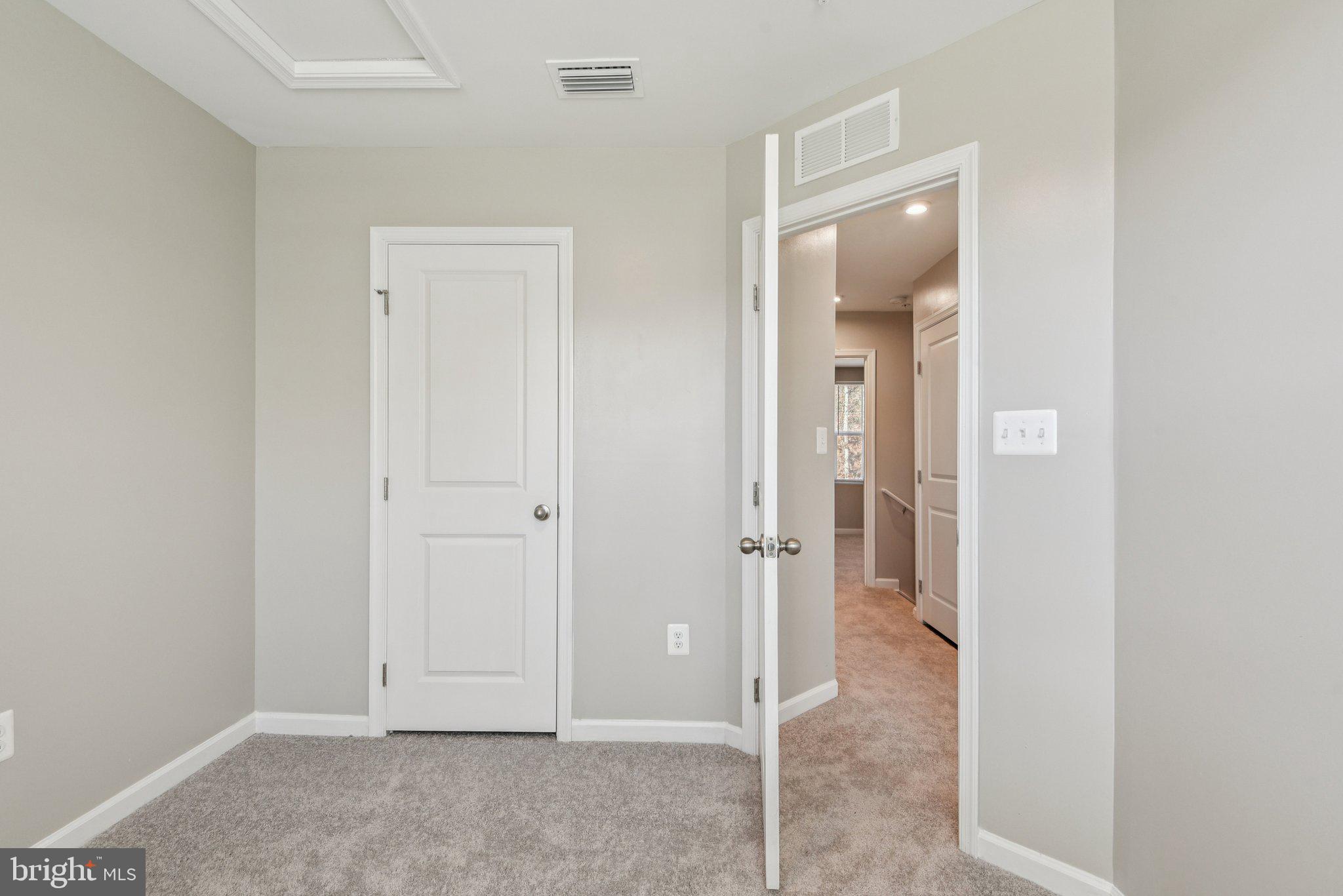 CHESAPEAKE CLUB - Residential