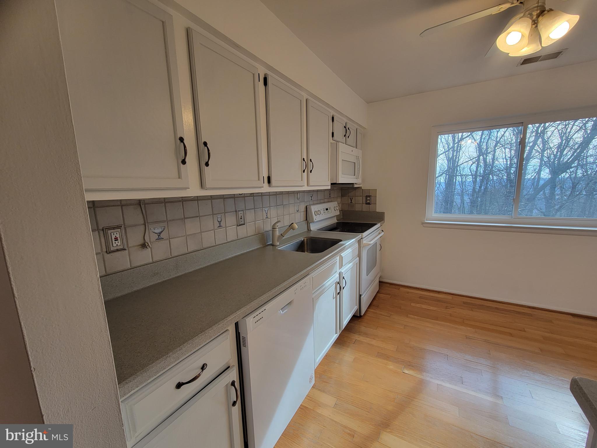 PARTRIDGE KNOLL - Residential Lease