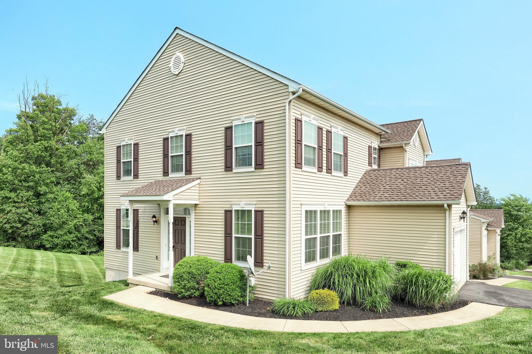 2236 LIVE OAK LANE 2236