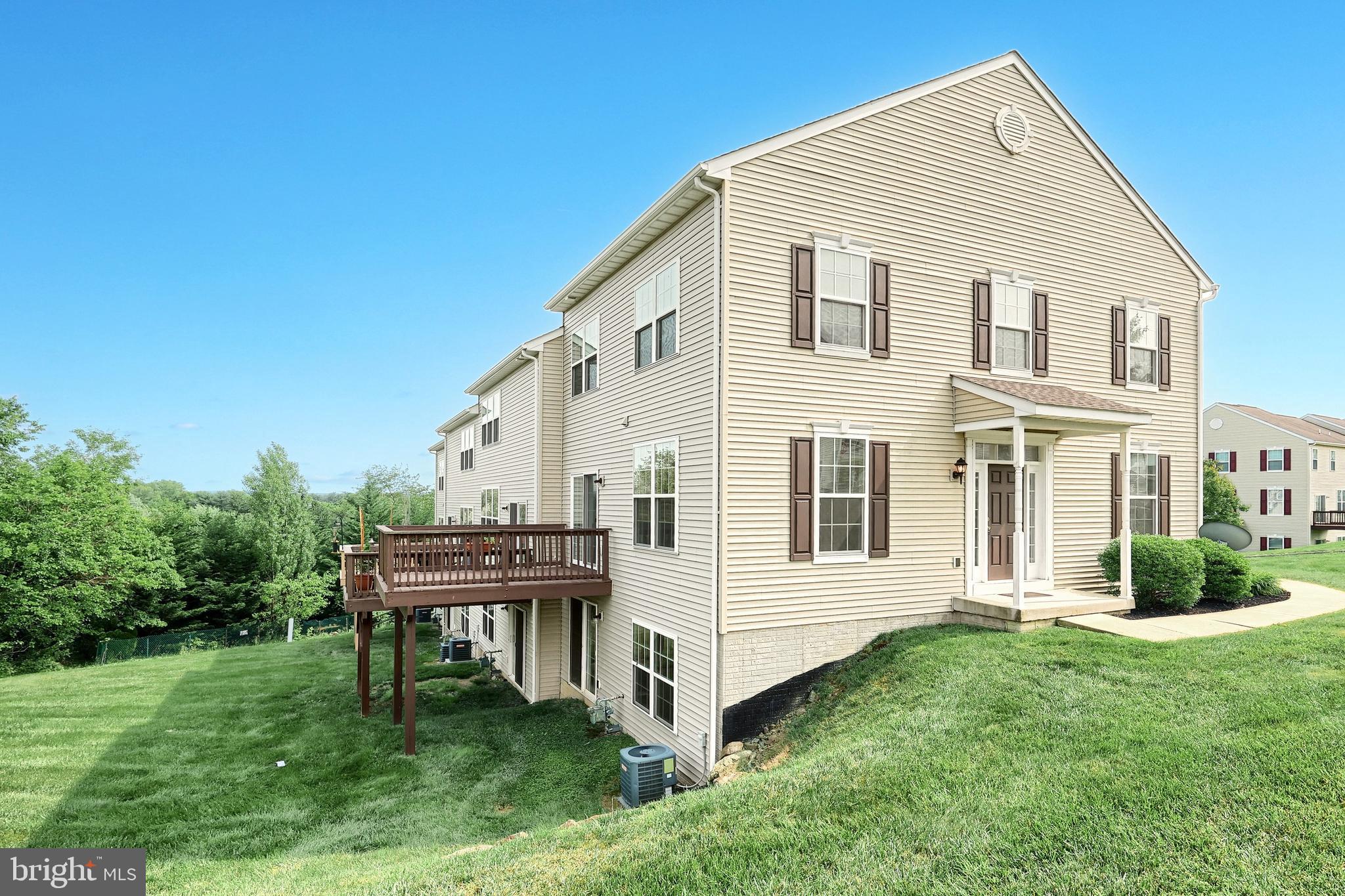 2236 LIVE OAK LANE 2236