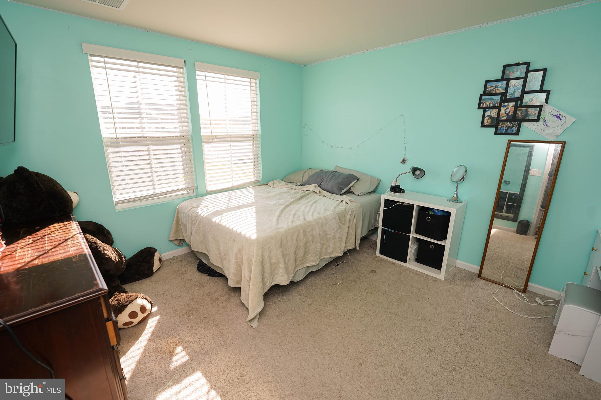 YORKSHIRE ESTATES - Residential