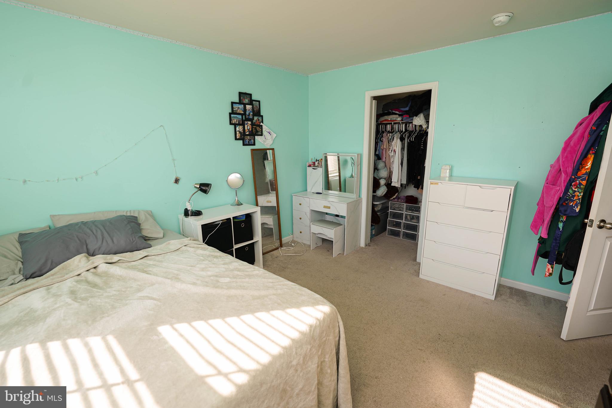 YORKSHIRE ESTATES - Residential