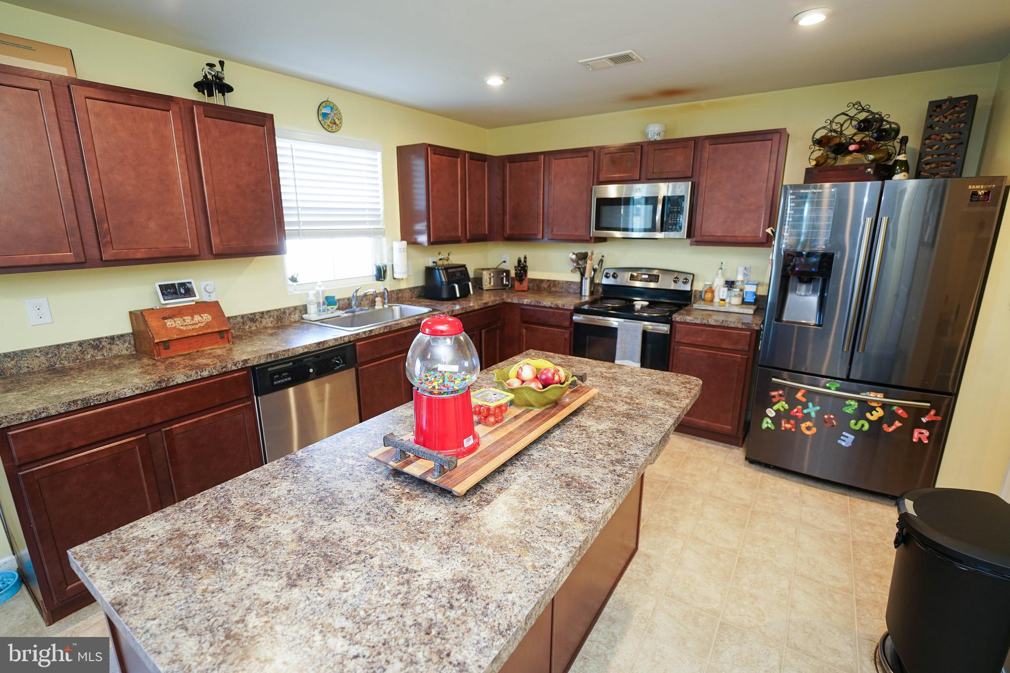 YORKSHIRE ESTATES - Residential