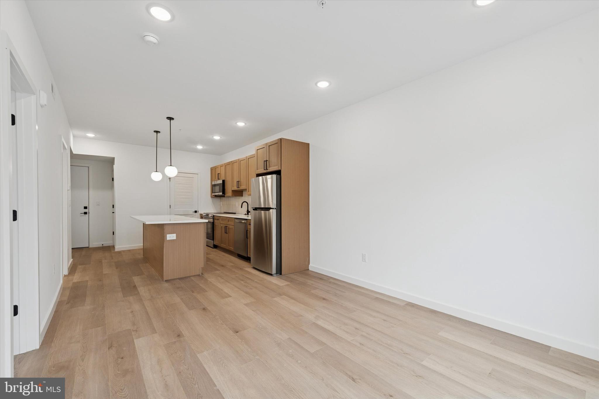 754 S 4TH STREET 405