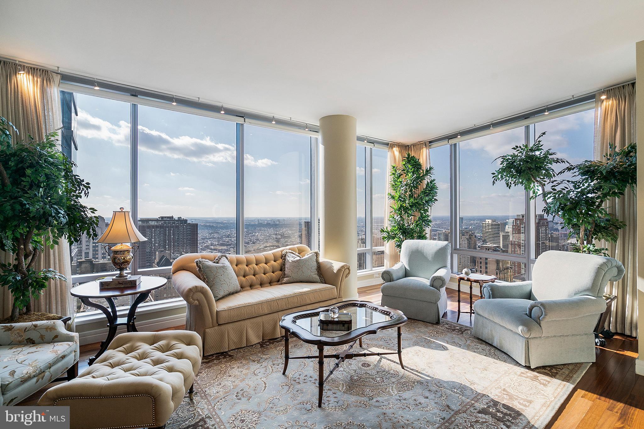 AVENUE OF THE ARTS - Residential