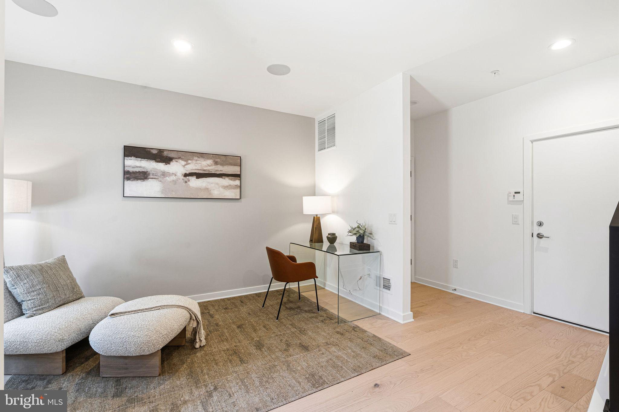 3024 VICE ADMIRAL WAY