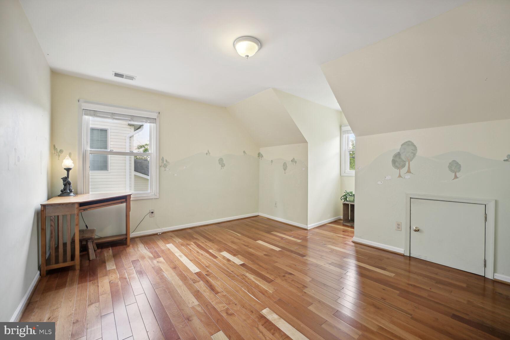 ARLINGTON VILLAGE - Residential