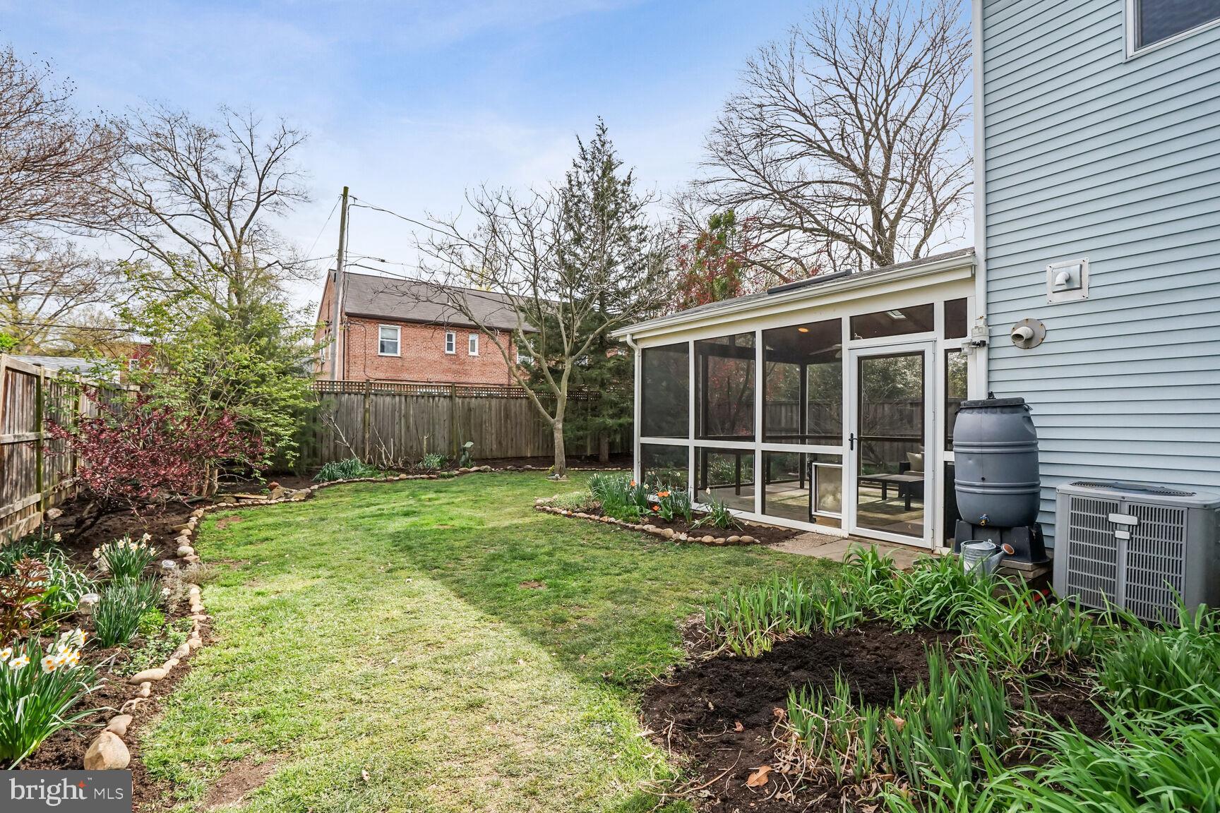 ARLINGTON VILLAGE - Residential