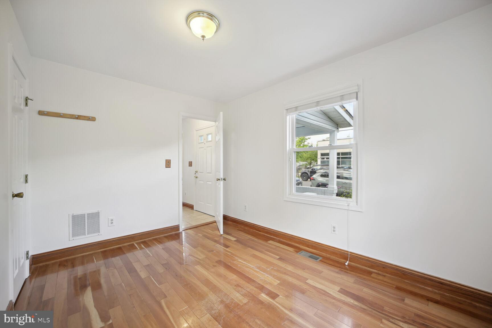 ARLINGTON VILLAGE - Residential