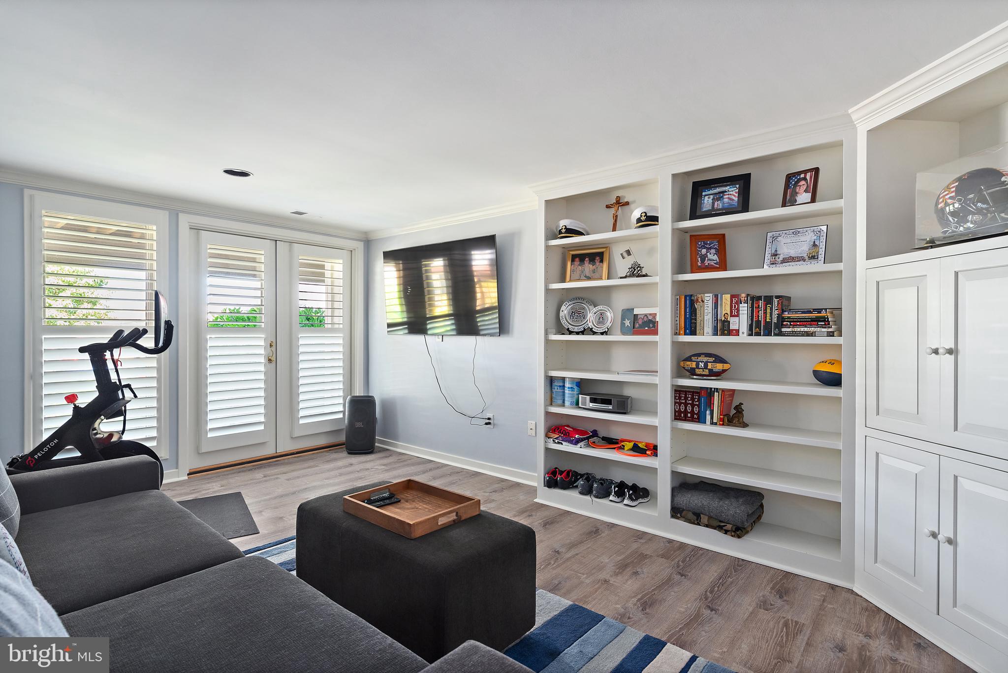 CHESAPEAKE LANDING - Residential