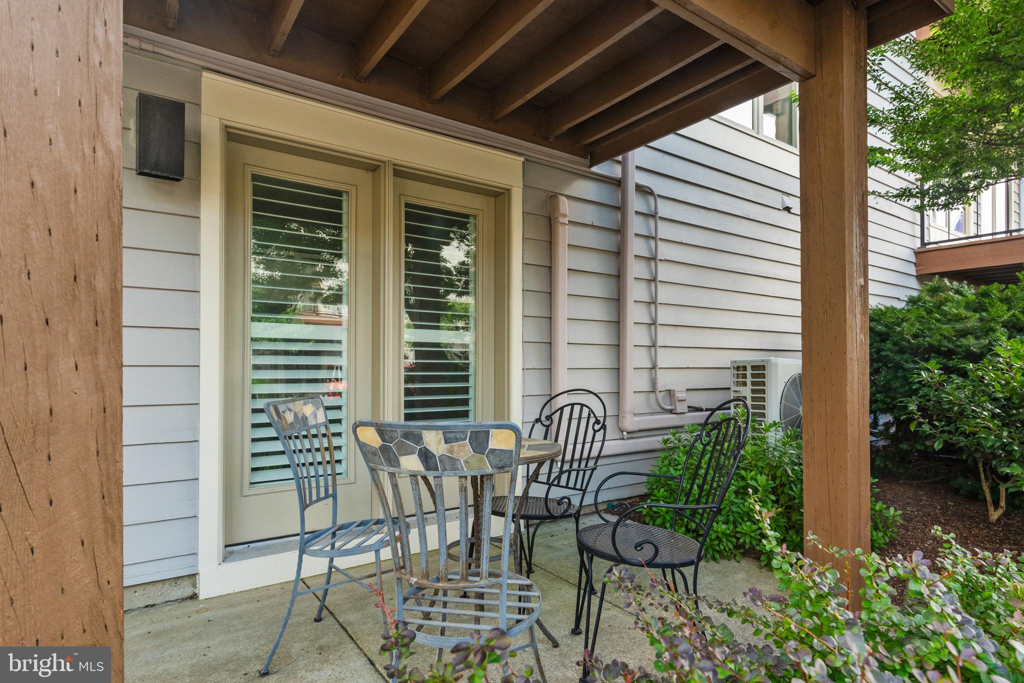 CHESAPEAKE LANDING - Residential