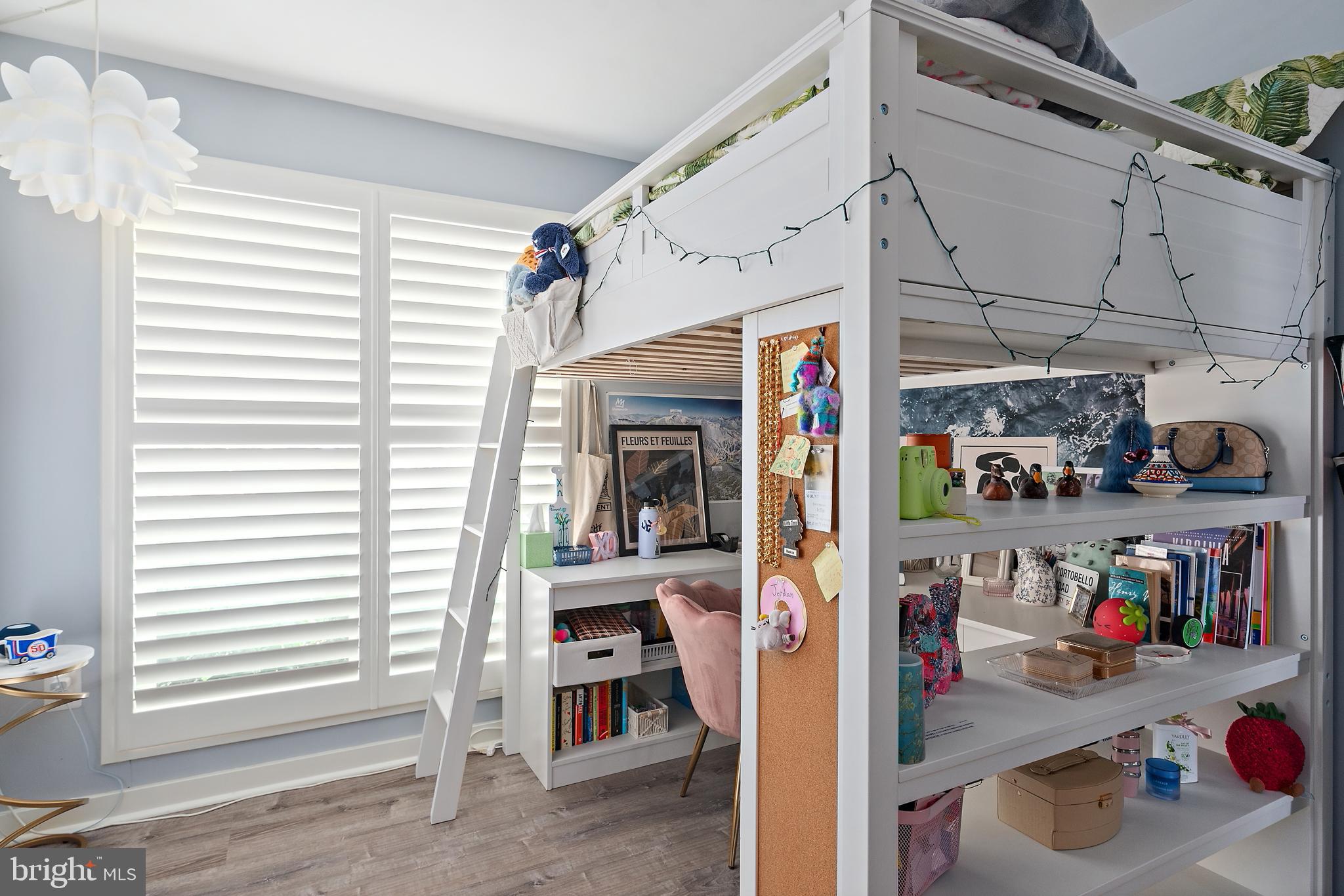 CHESAPEAKE LANDING - Residential