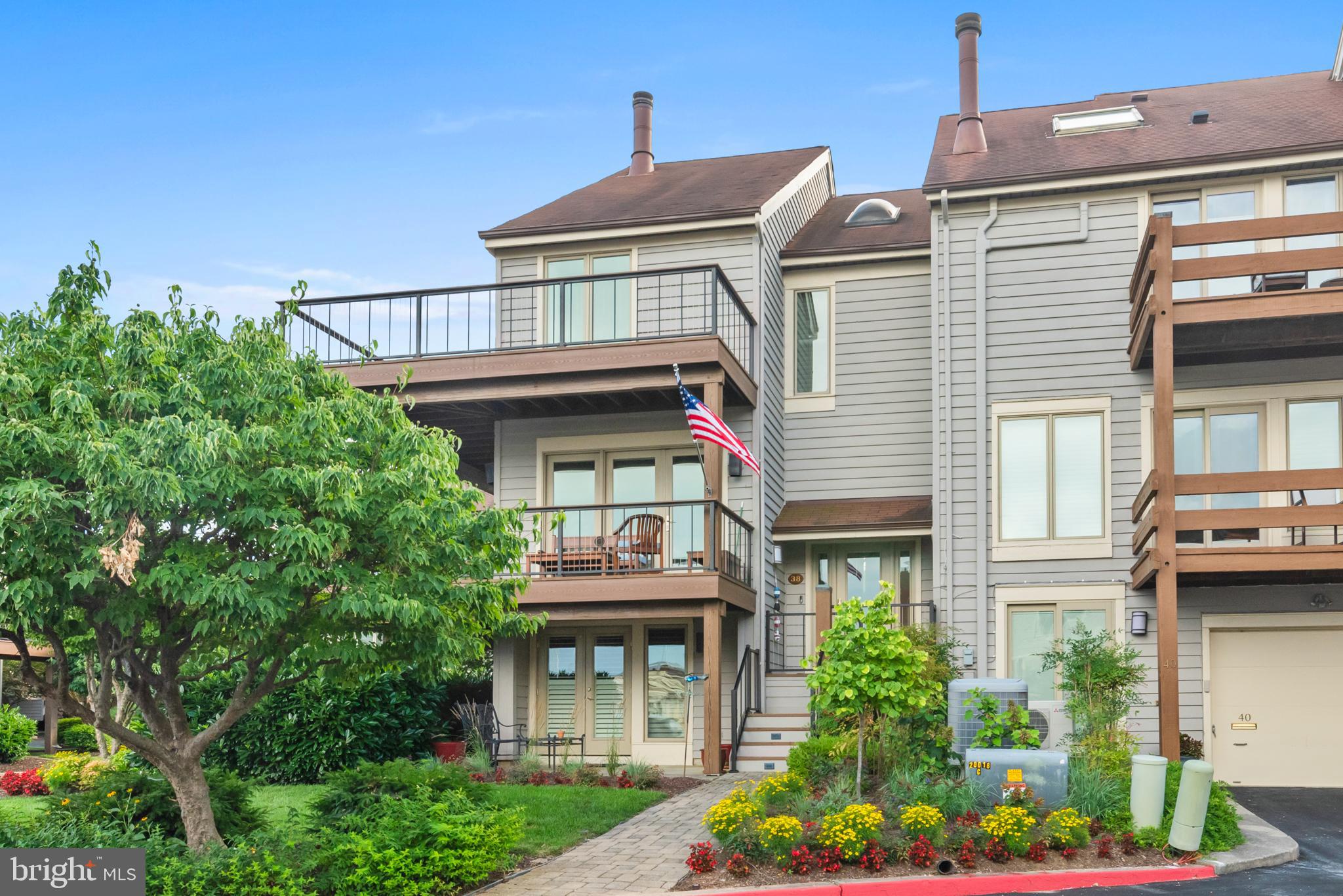 CHESAPEAKE LANDING - Residential